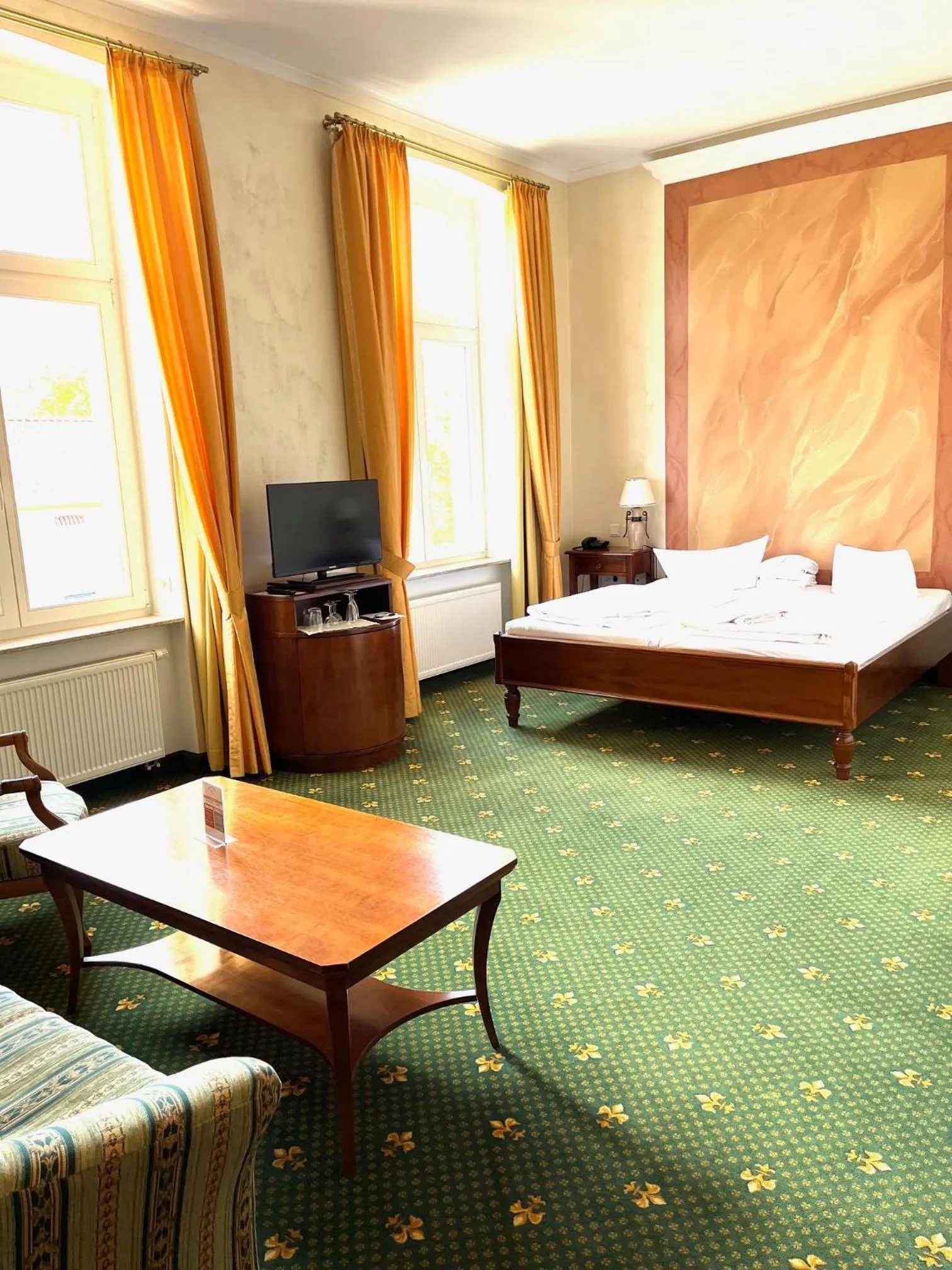 Bed in Waren Müritz Hotel Harmonie