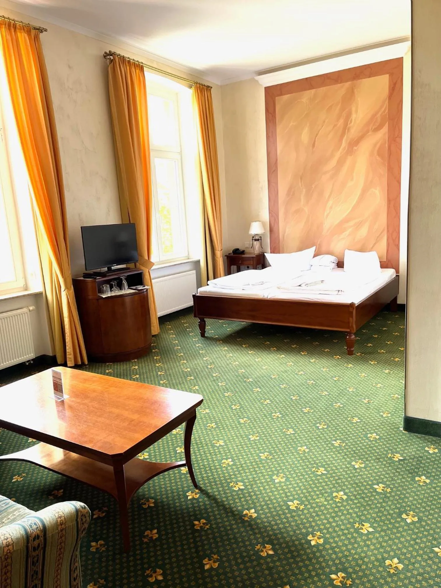 Bed in Waren Müritz Hotel Harmonie