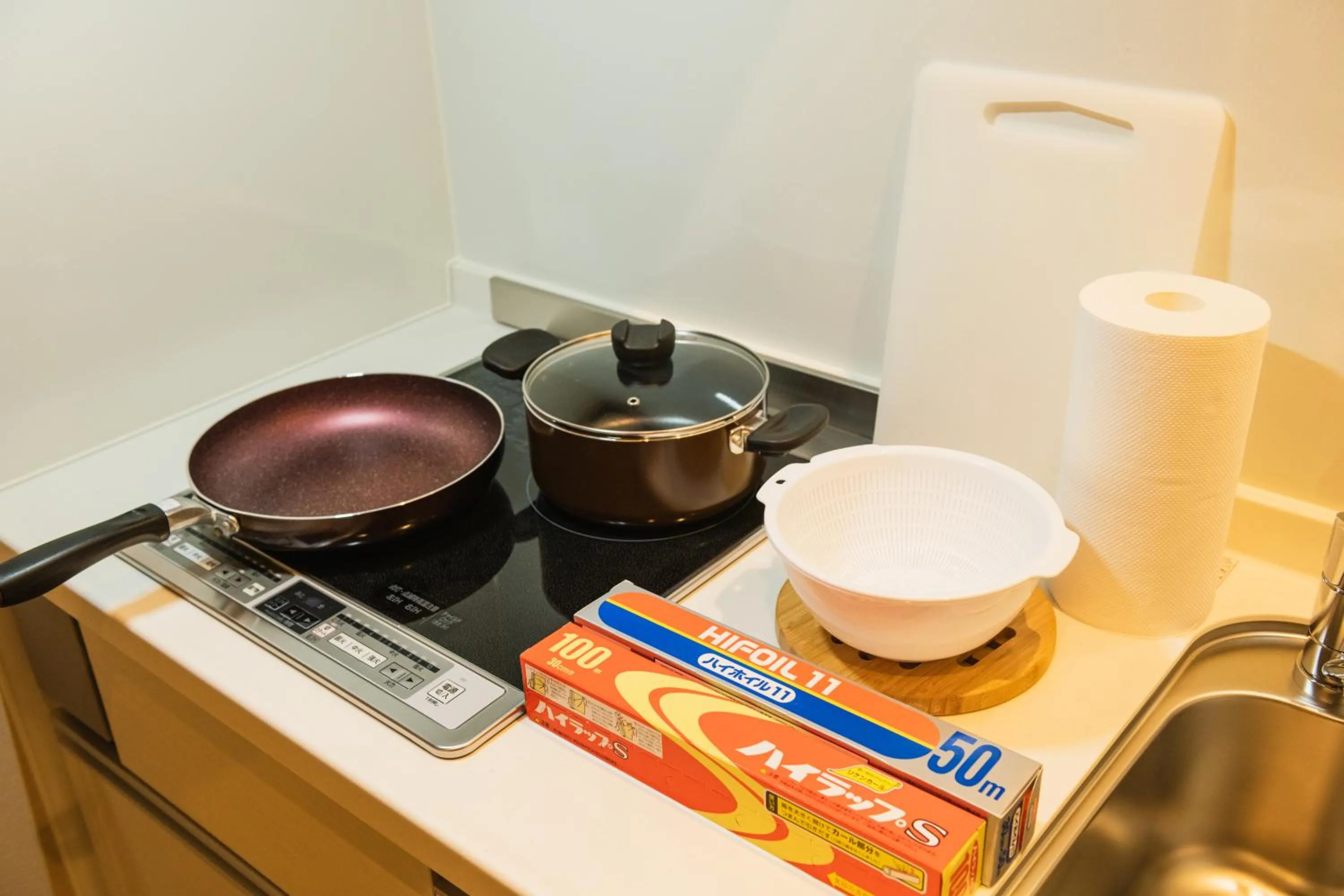 Photo of the whole room in GRAND BASE Fukuoka Tenjin