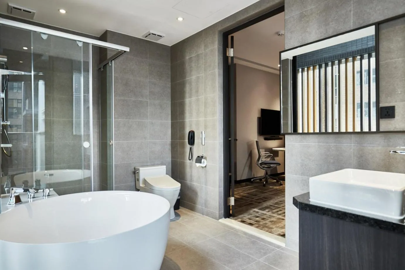 Bathroom in The Tango Hotel Taipei Shilin