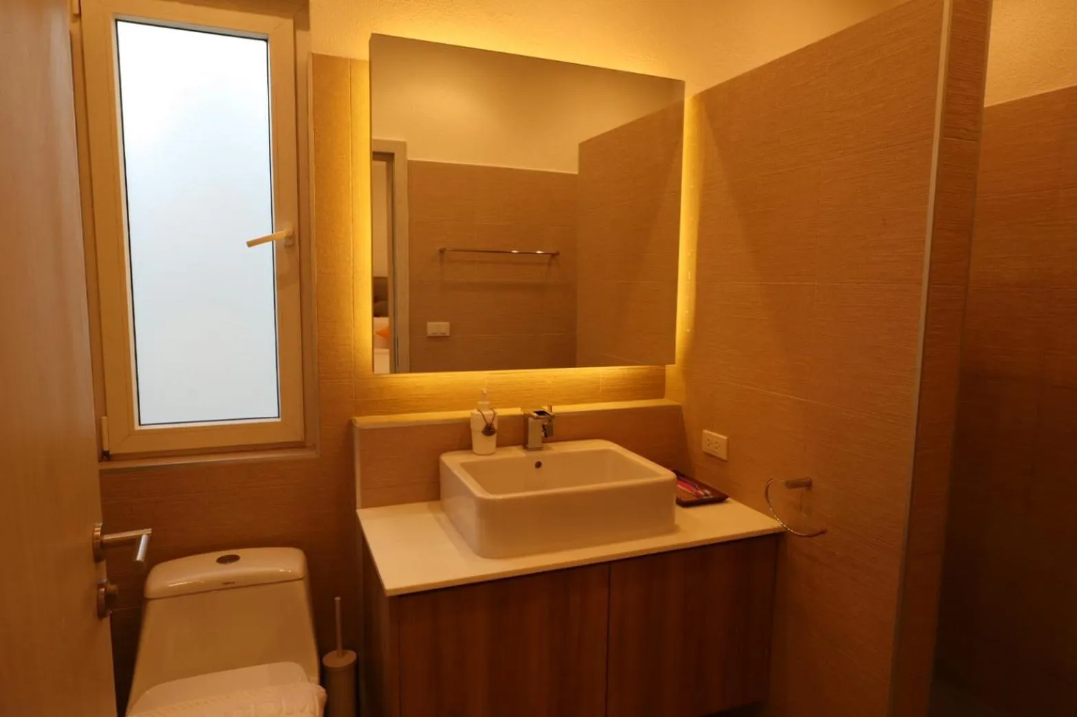 Bathroom in Sunset View Pool Villa 7 BR 14-16 Persons