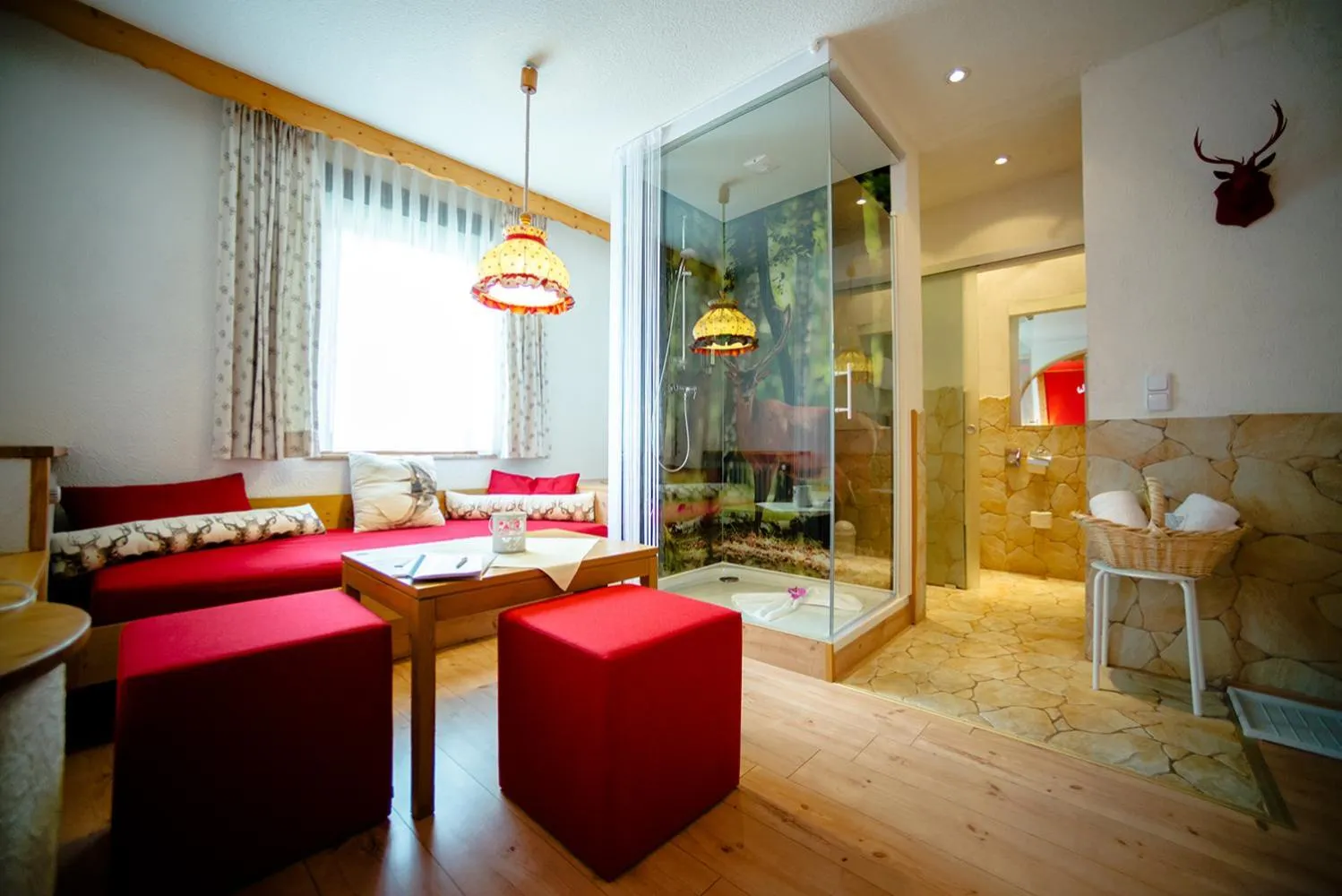 Seating area in Holzschuhs Schwarzwaldhotel