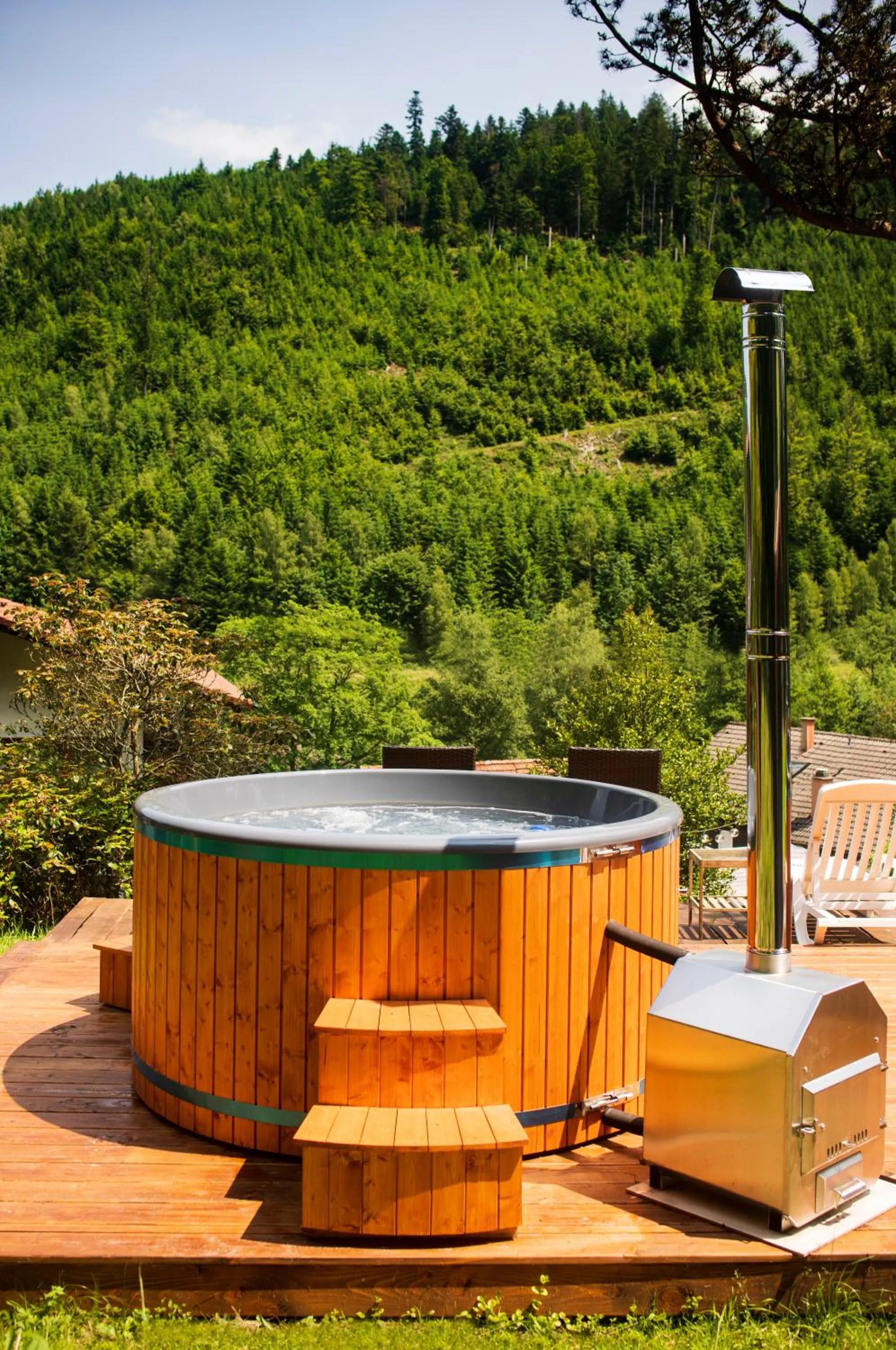 Hot Tub in Holzschuhs Schwarzwaldhotel