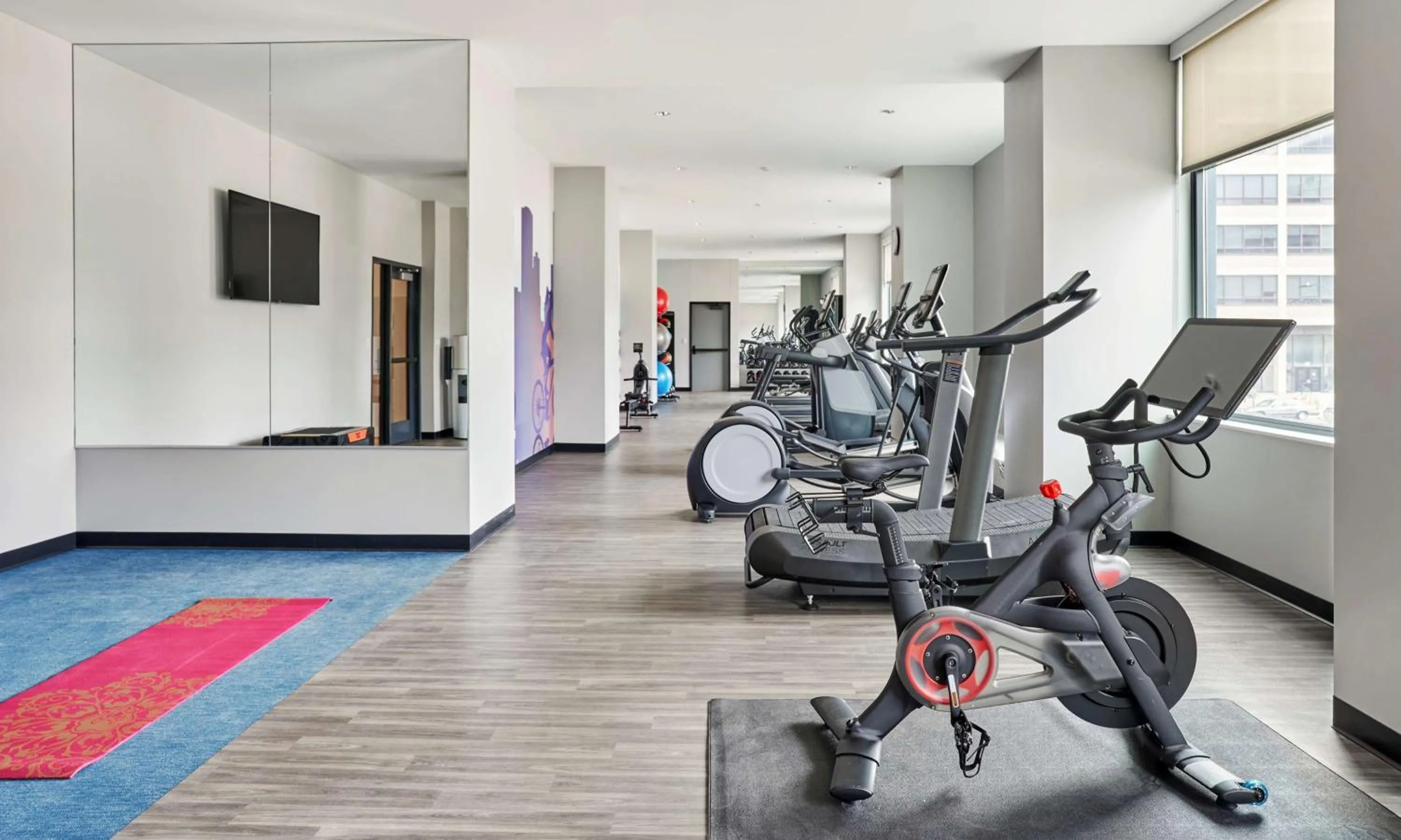 Fitness centre/facilities in Hyatt House Chicago Medical/University District