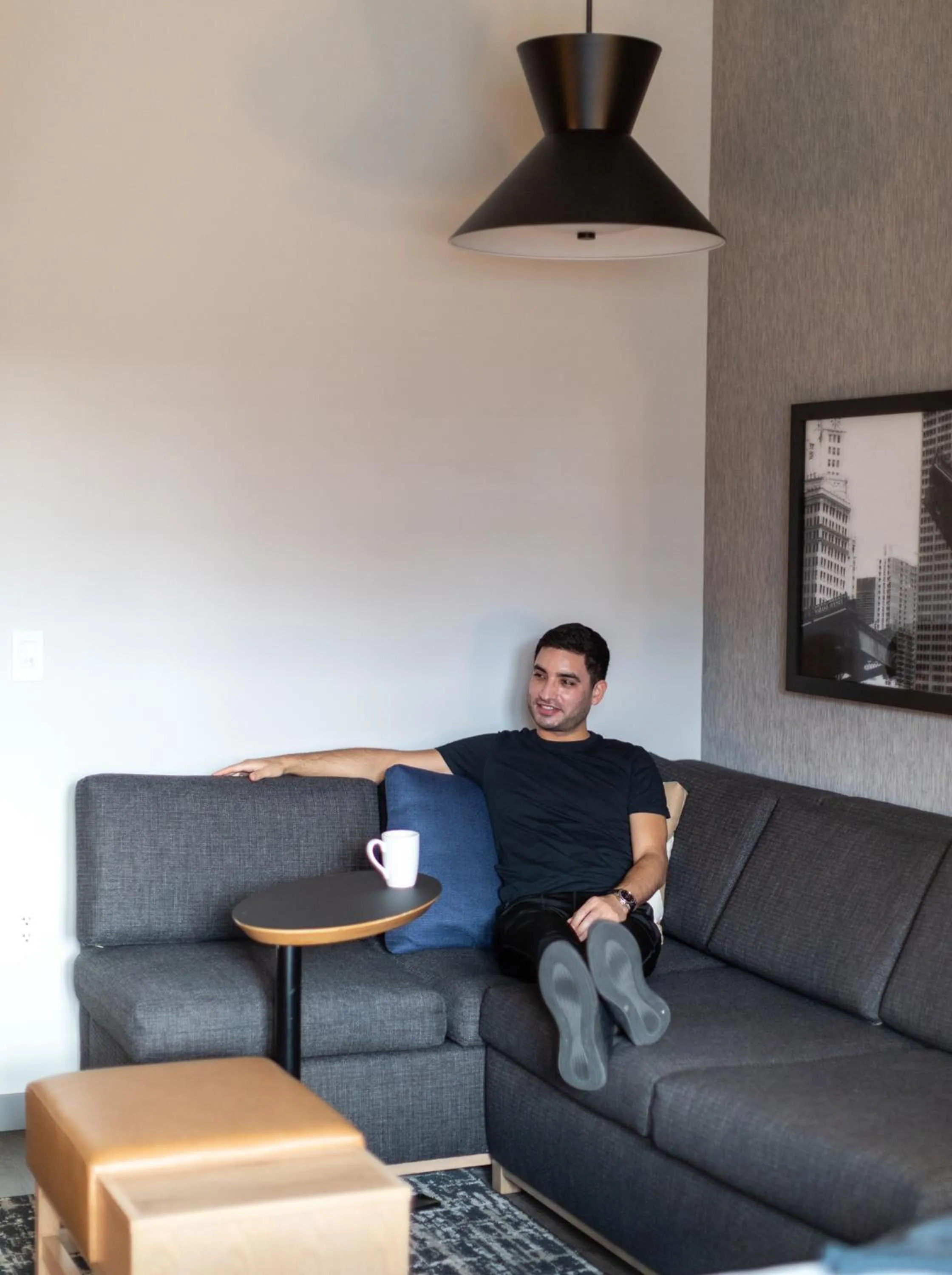 Seating area in Hyatt Place Chicago Medical/University District