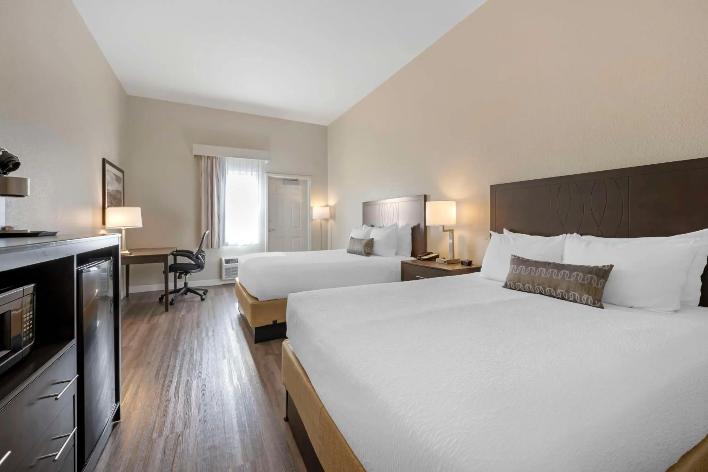 Queen Room with Two Queen Beds - Pet Friendly in Best Western Plus The Inn at Hells Canyon Queen Room with Two Queen Beds - Pet Friendly in Best Western Plus The Inn at Hells Canyon