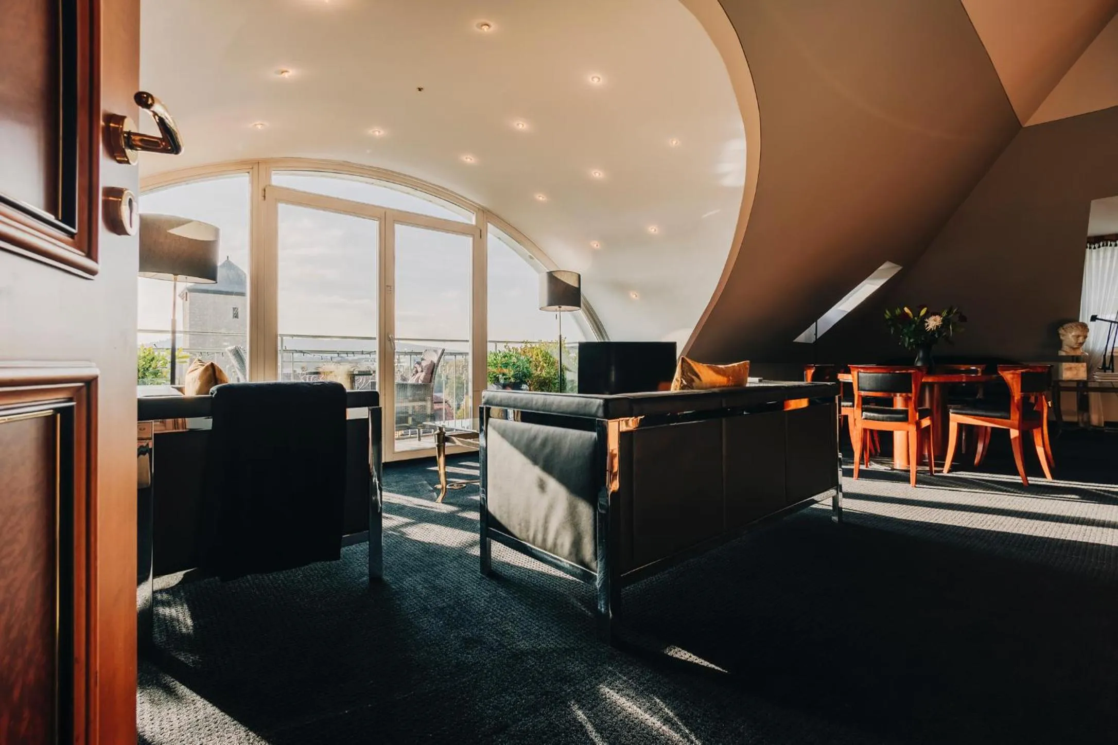 Seating area in DAS v EVERT Hotel - am Congress Centrum Würzburg
