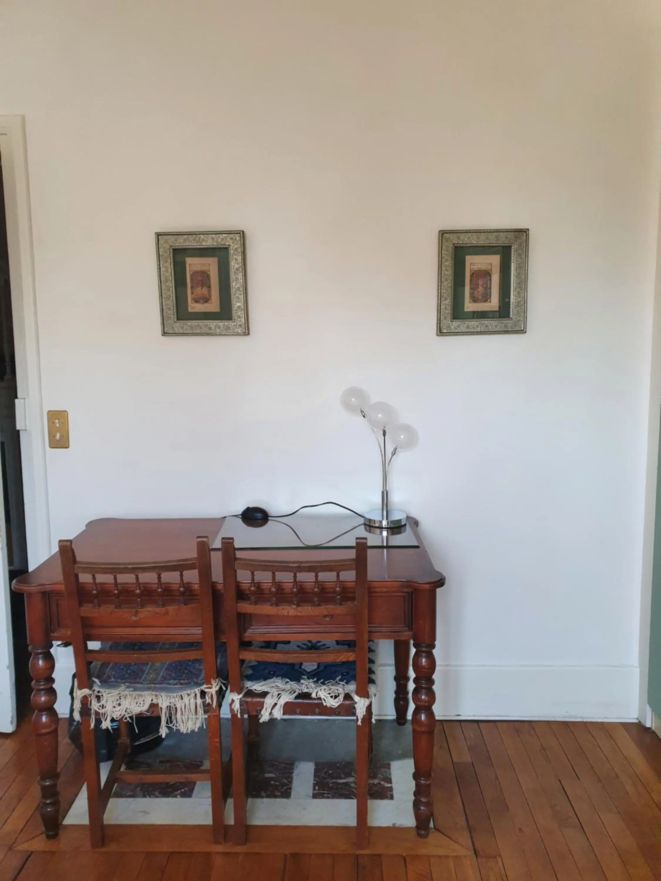 Seating area in La Romantique