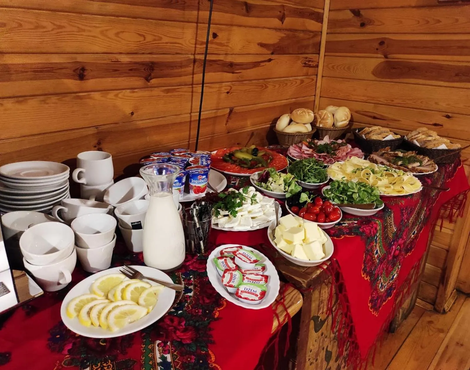 Karczma Regionalna Młyn -pokoje gościne