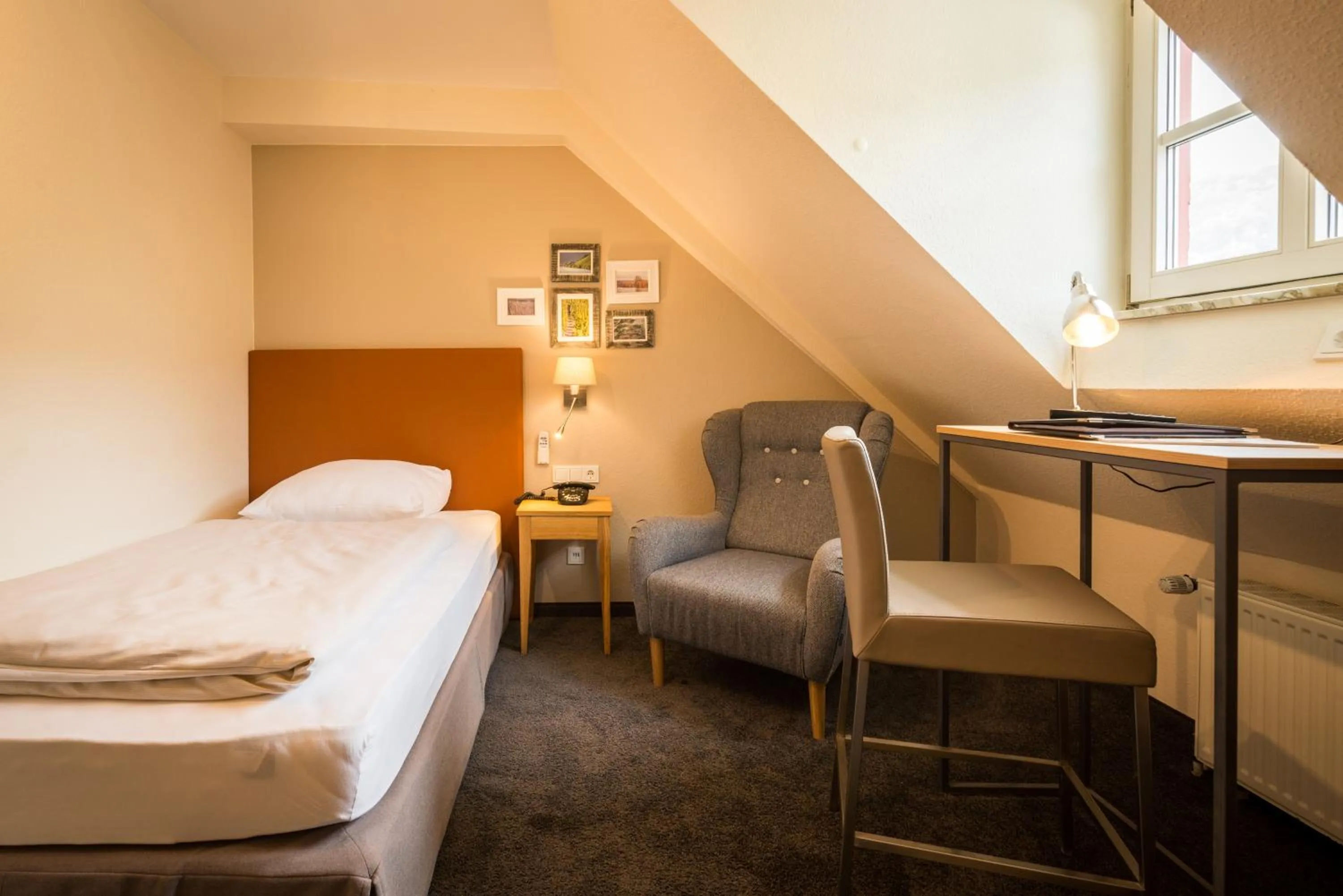 Bed in Hotel Deutschherrenhof