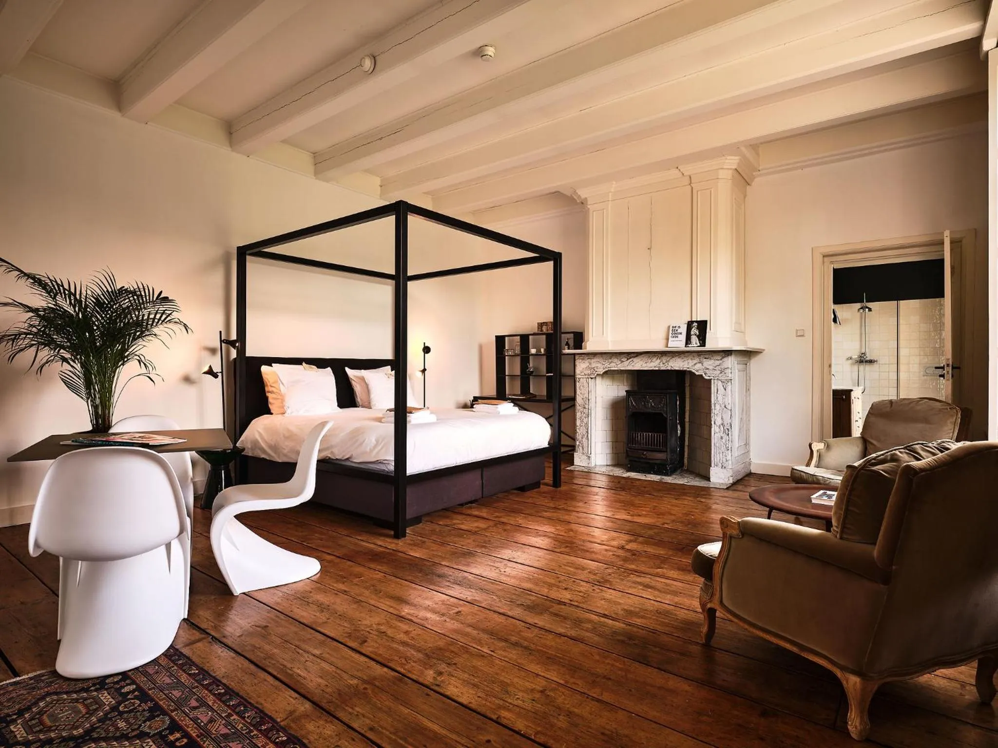 Bed in Eco Hotel Plantage Rococo