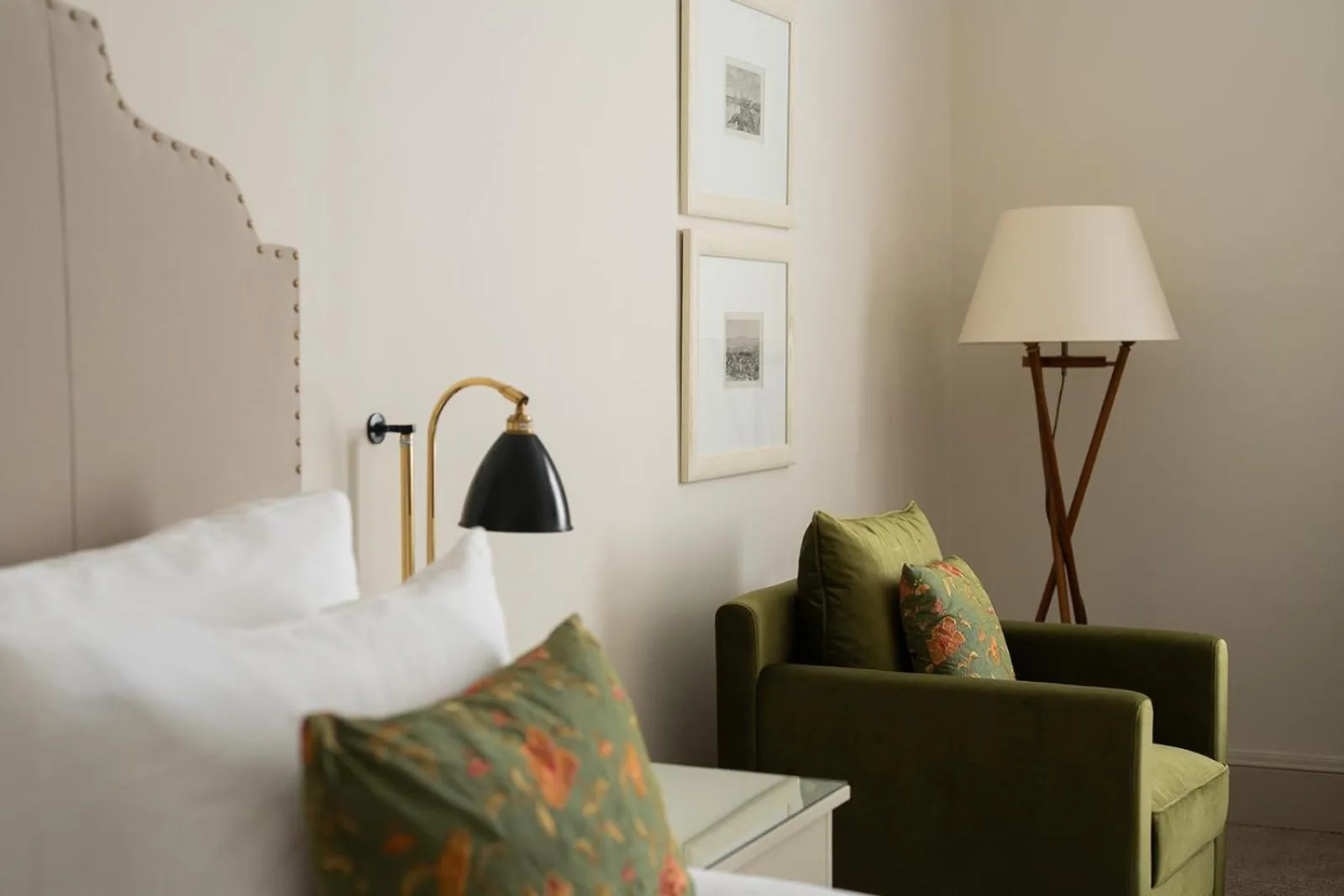 Bedroom, Bed in Parkhotel Quellenhof Aachen