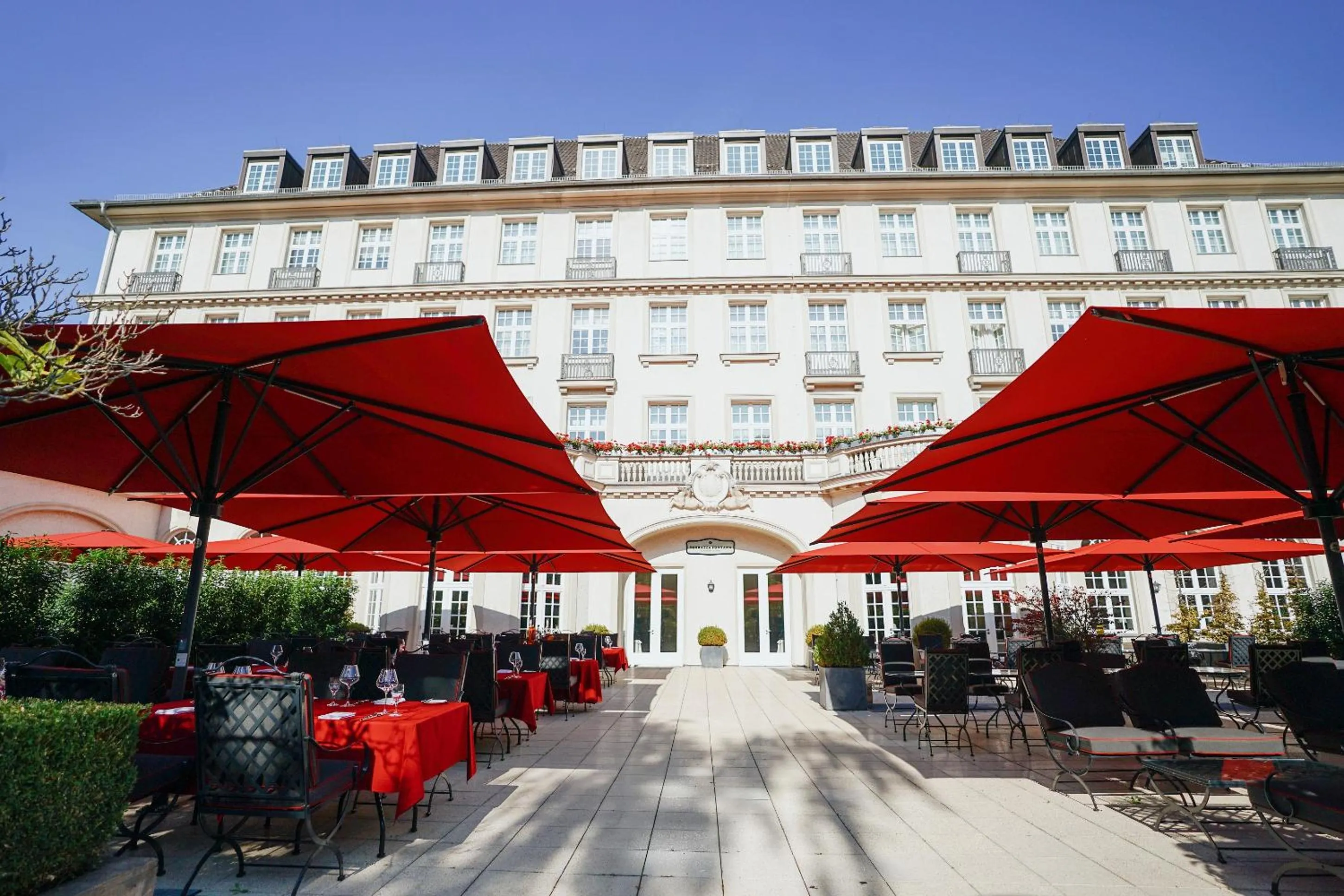 Property building in Parkhotel Quellenhof Aachen