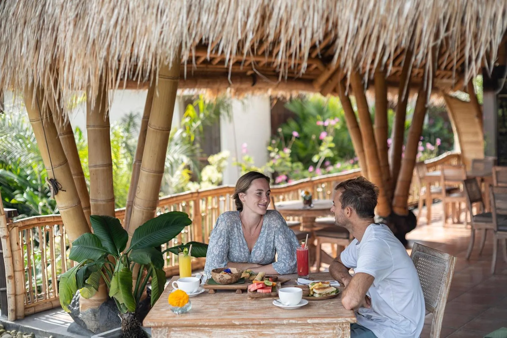 Restaurant/places to eat in The Sun of Granary Resort and Villas