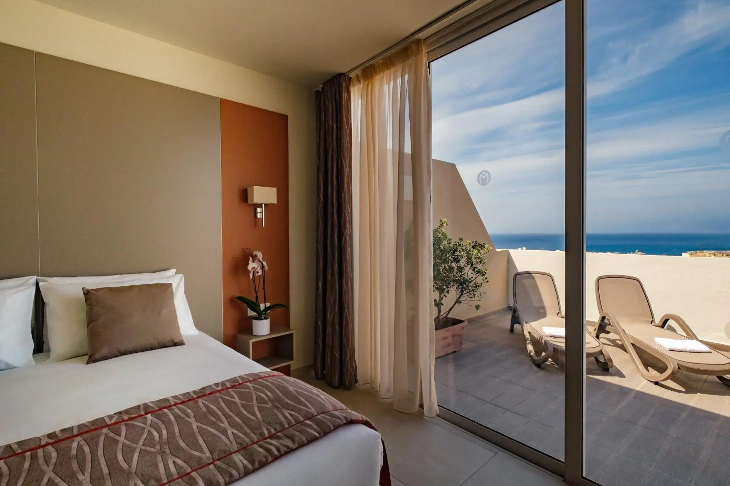 Deluxe Suite with Sea View in Mayflower Hotel Malta Deluxe Suite with Sea View in Mayflower Hotel Malta