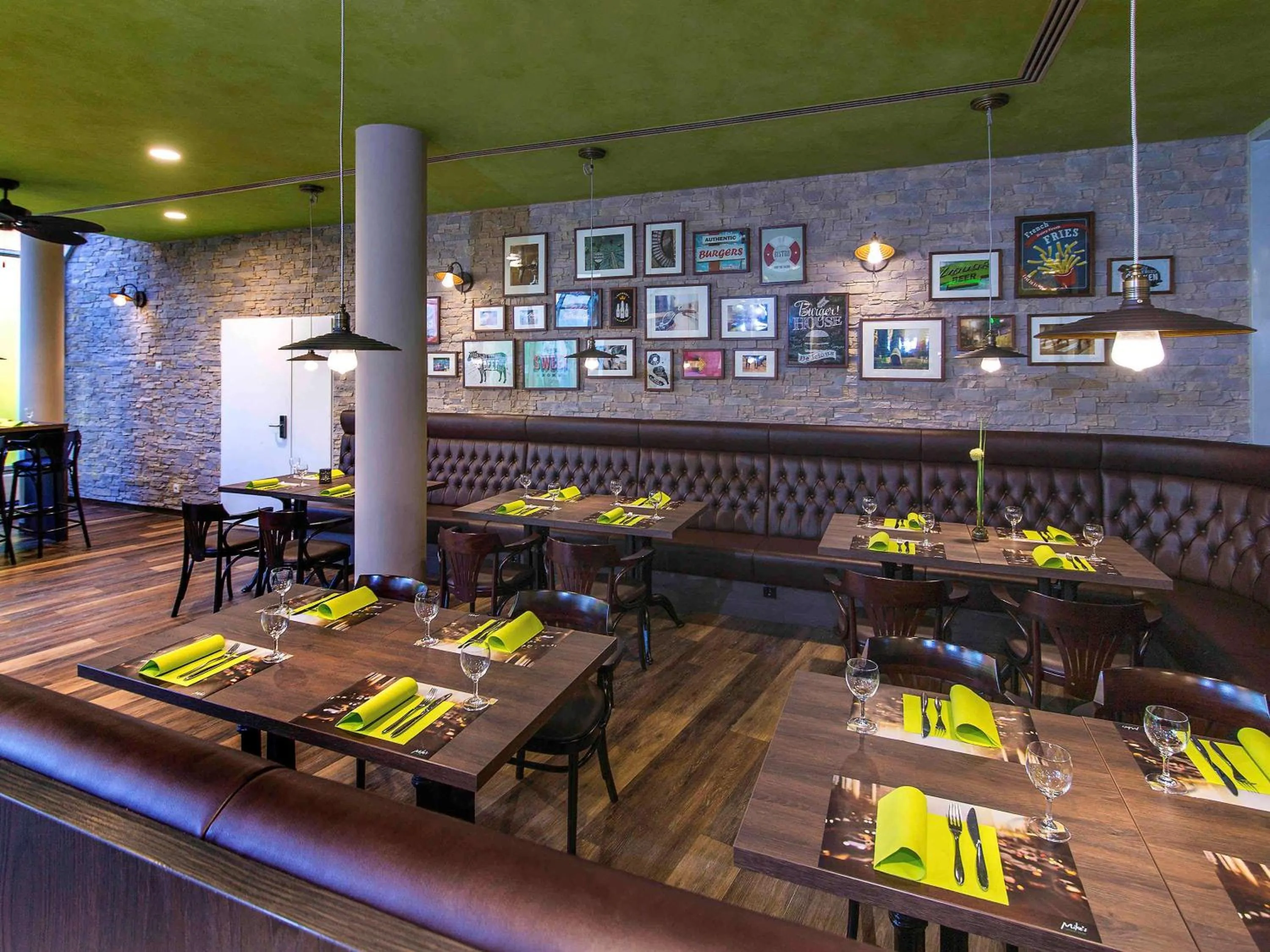 Restaurant/Places to Eat in ibis Styles Stuttgart