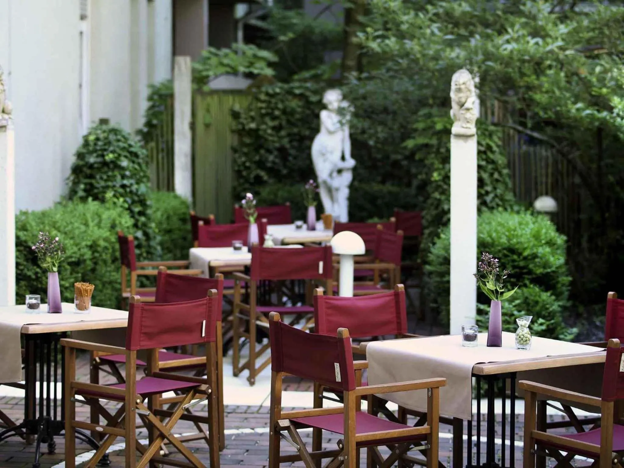 Lounge or bar in Mercure München am Olympiapark