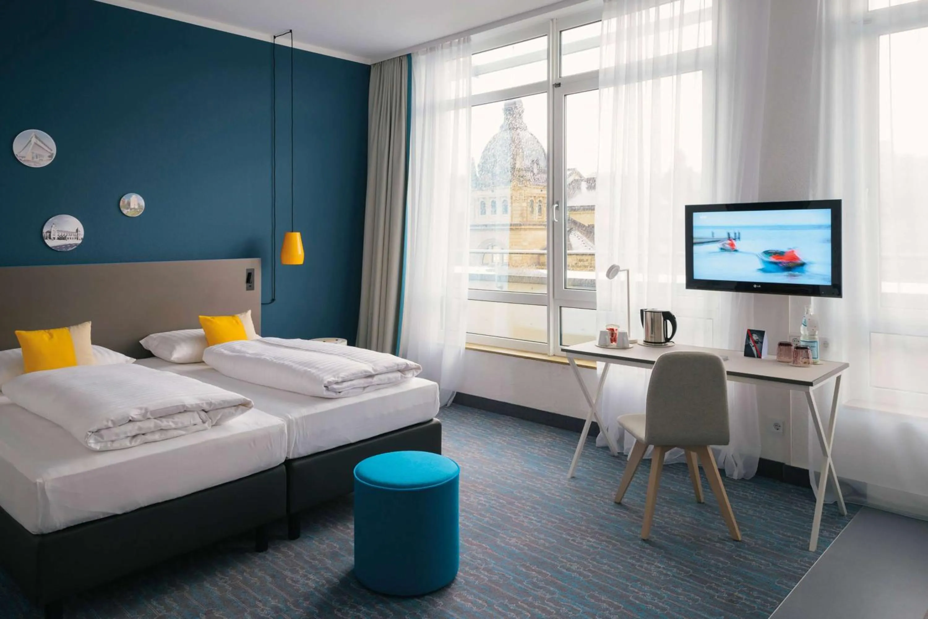 Photo of the whole room, Bed in Vienna House Easy by Wyndham Wuppertal