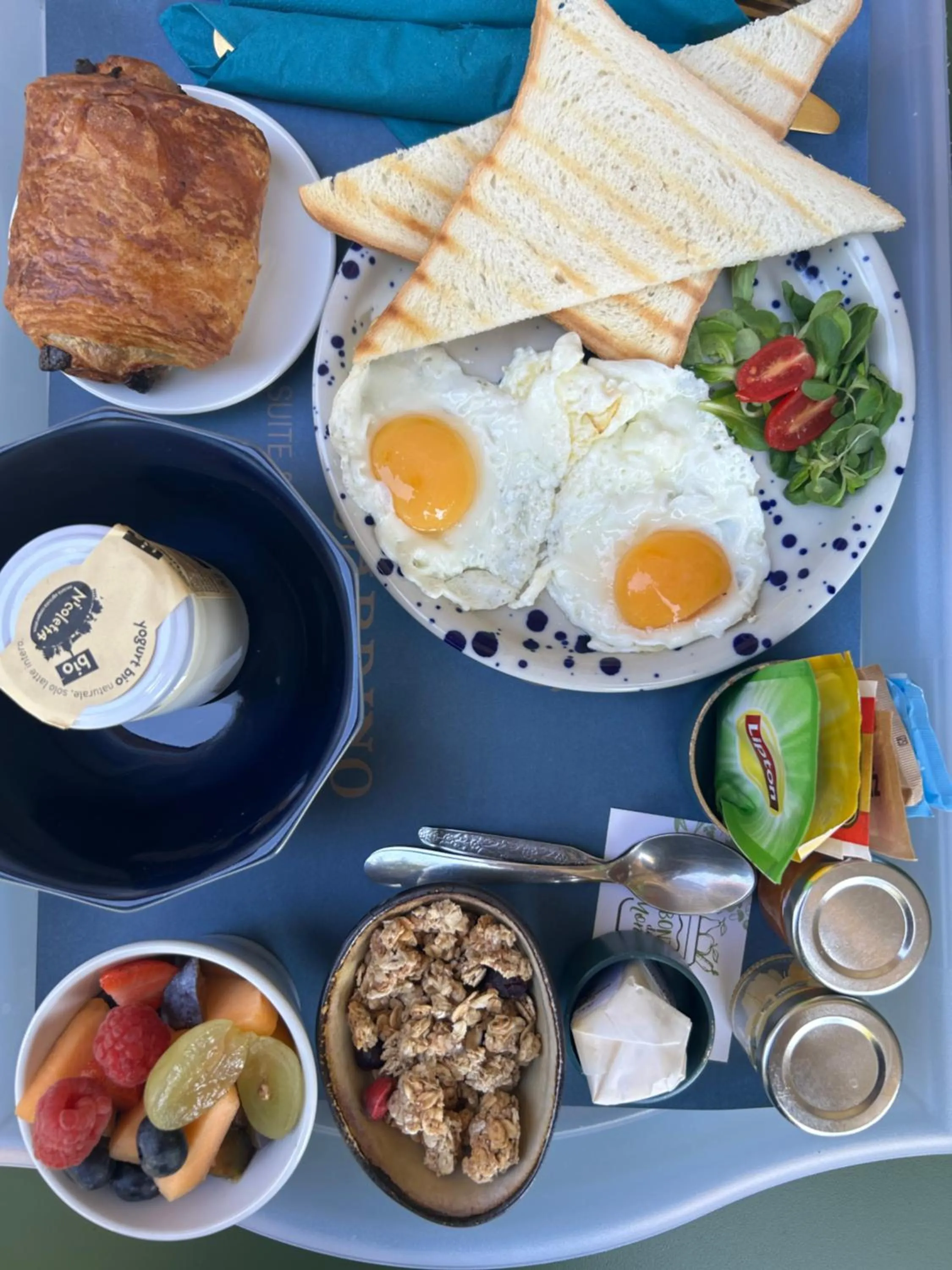 Breakfast in Villa Sardino