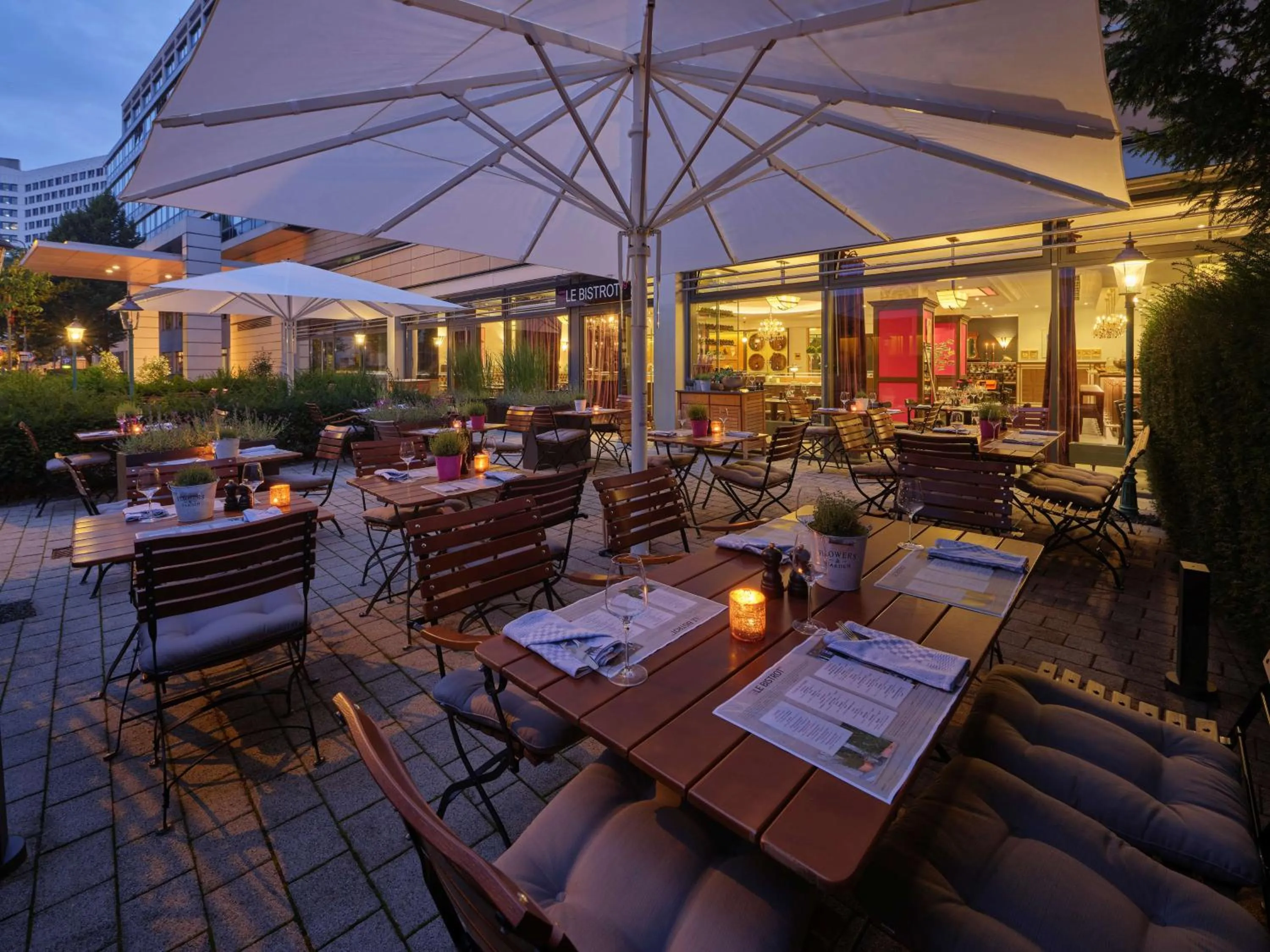 Restaurant/places to eat in Dorint Pallas Wiesbaden