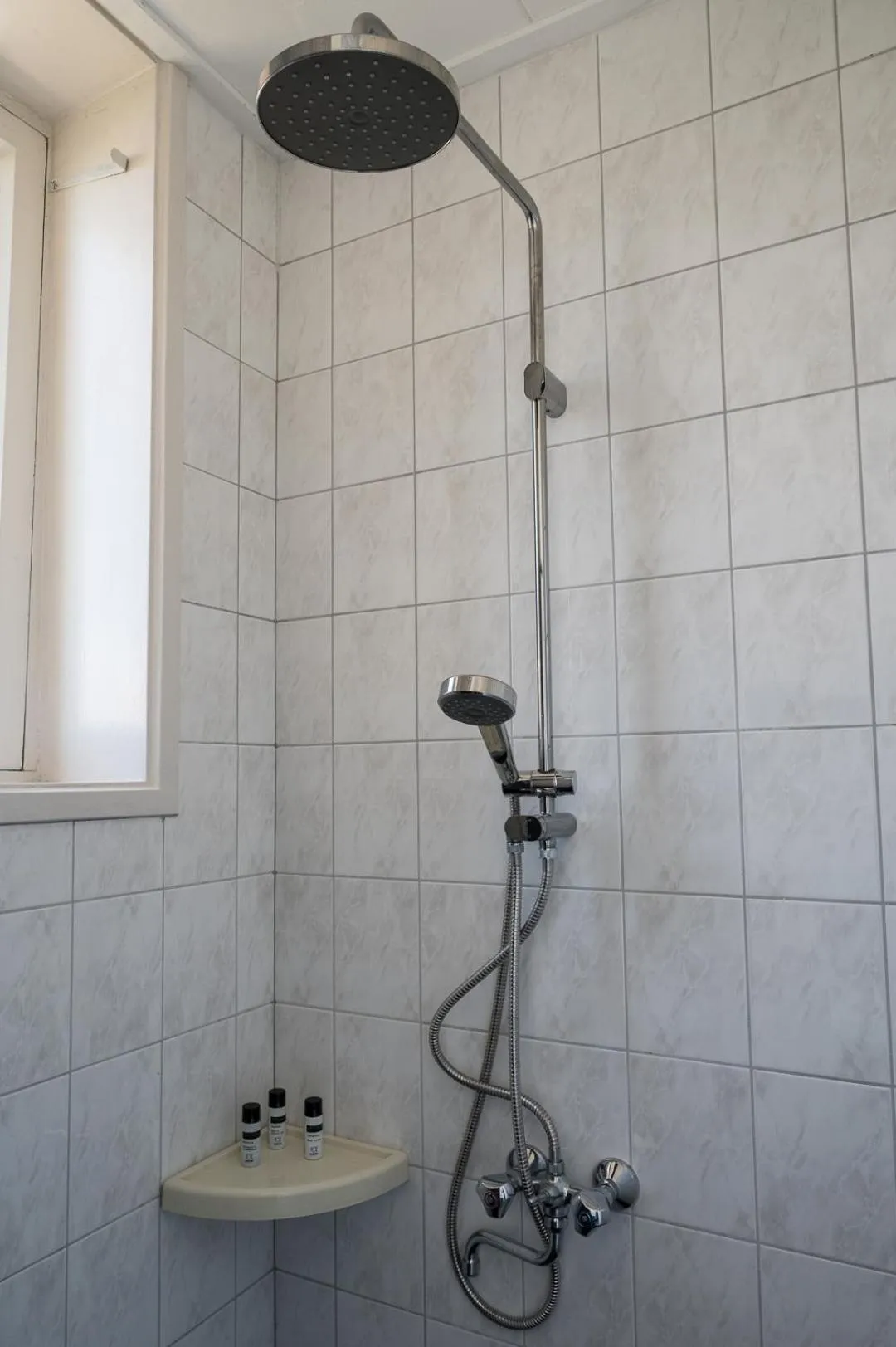 Shower in B&B 't Raethuys