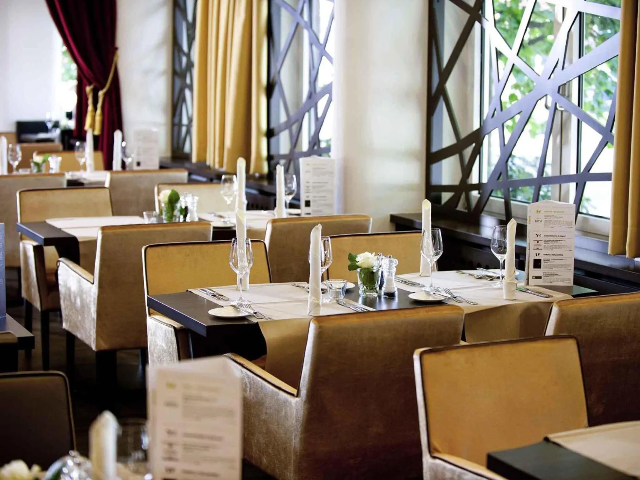 Restaurant/places to eat in Mercure Residenz Frankfurt Messe