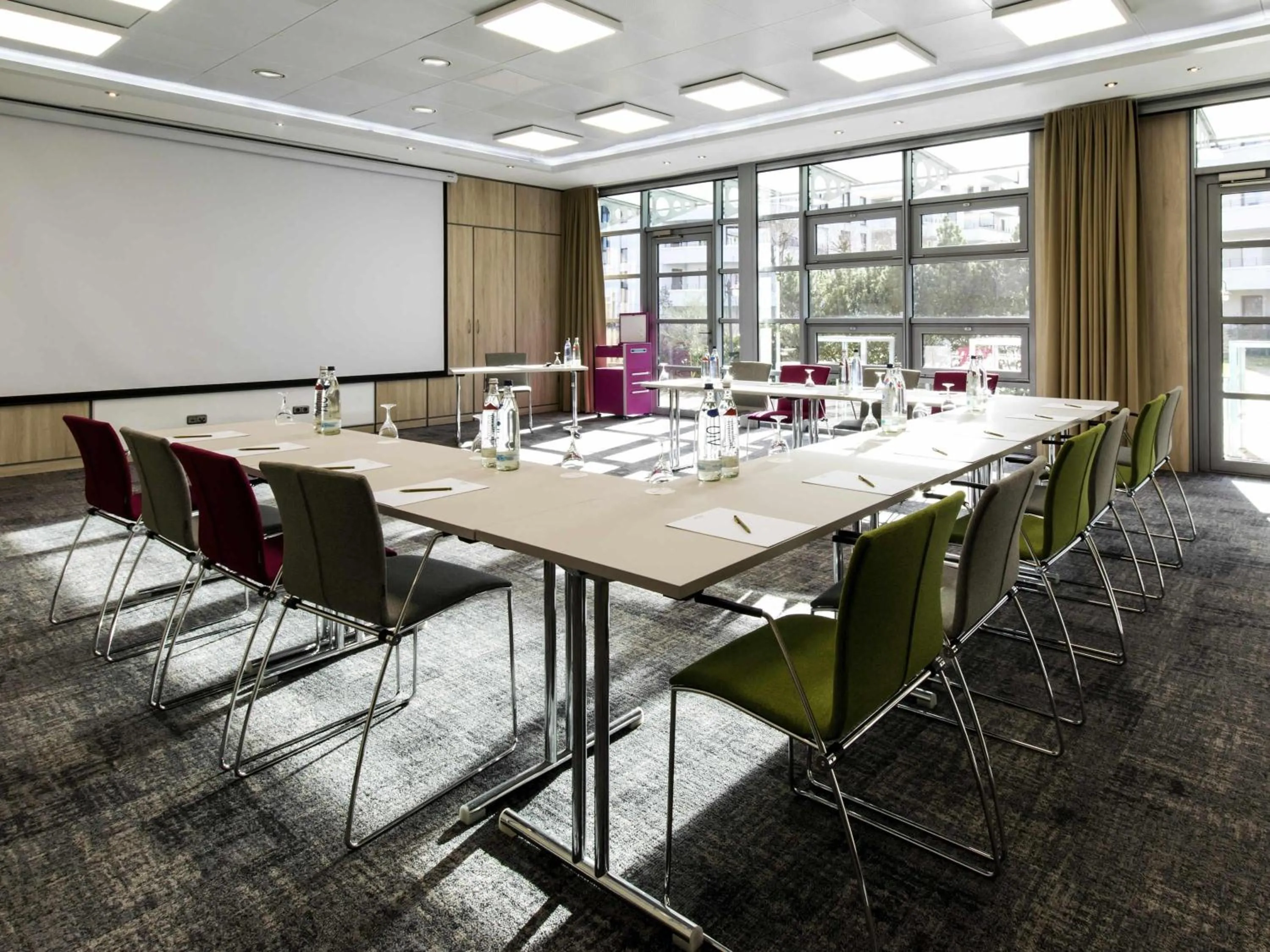 Meeting/conference room in Mercure Residenz Frankfurt Messe