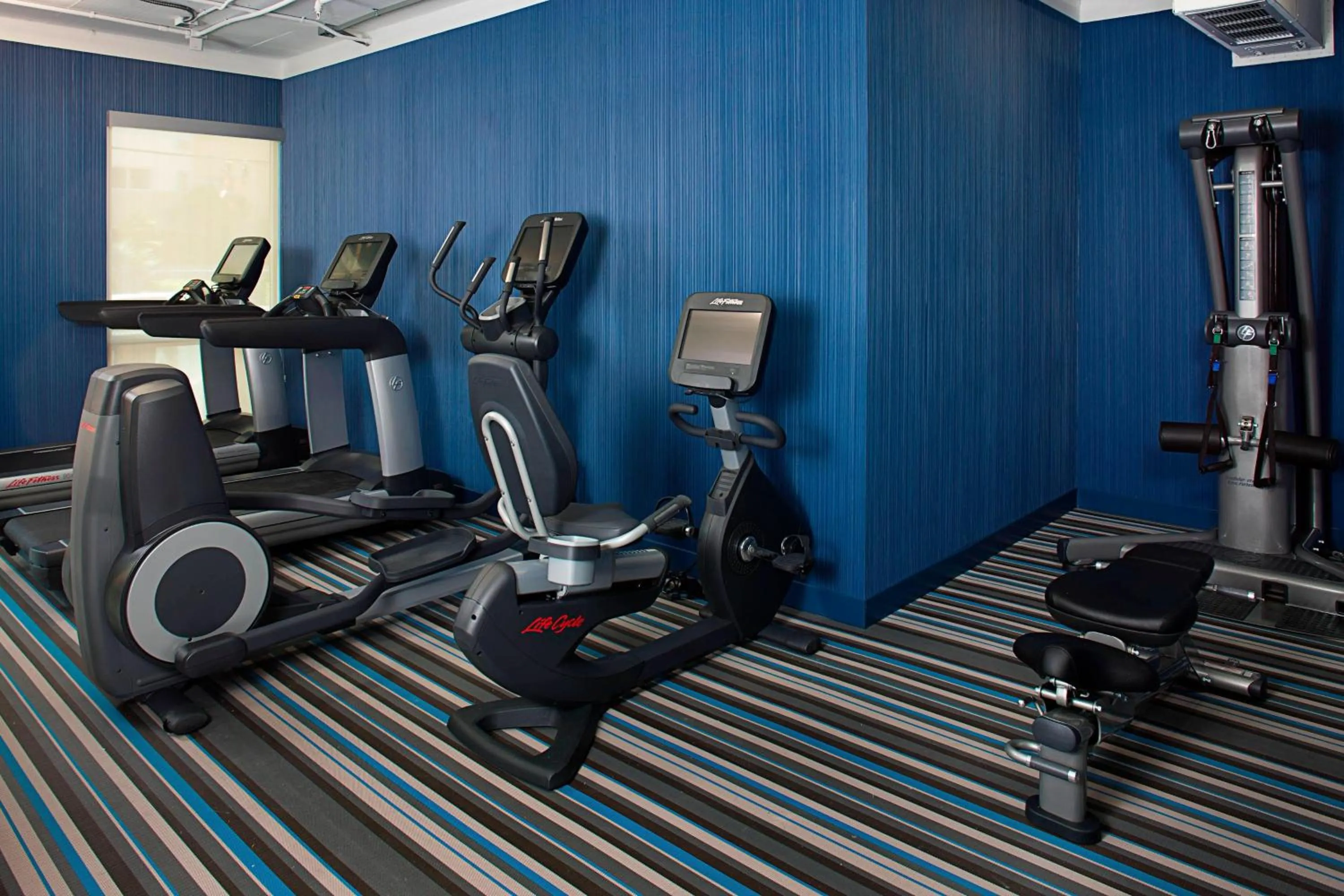 Fitness centre/facilities in Aloft Miami Brickell