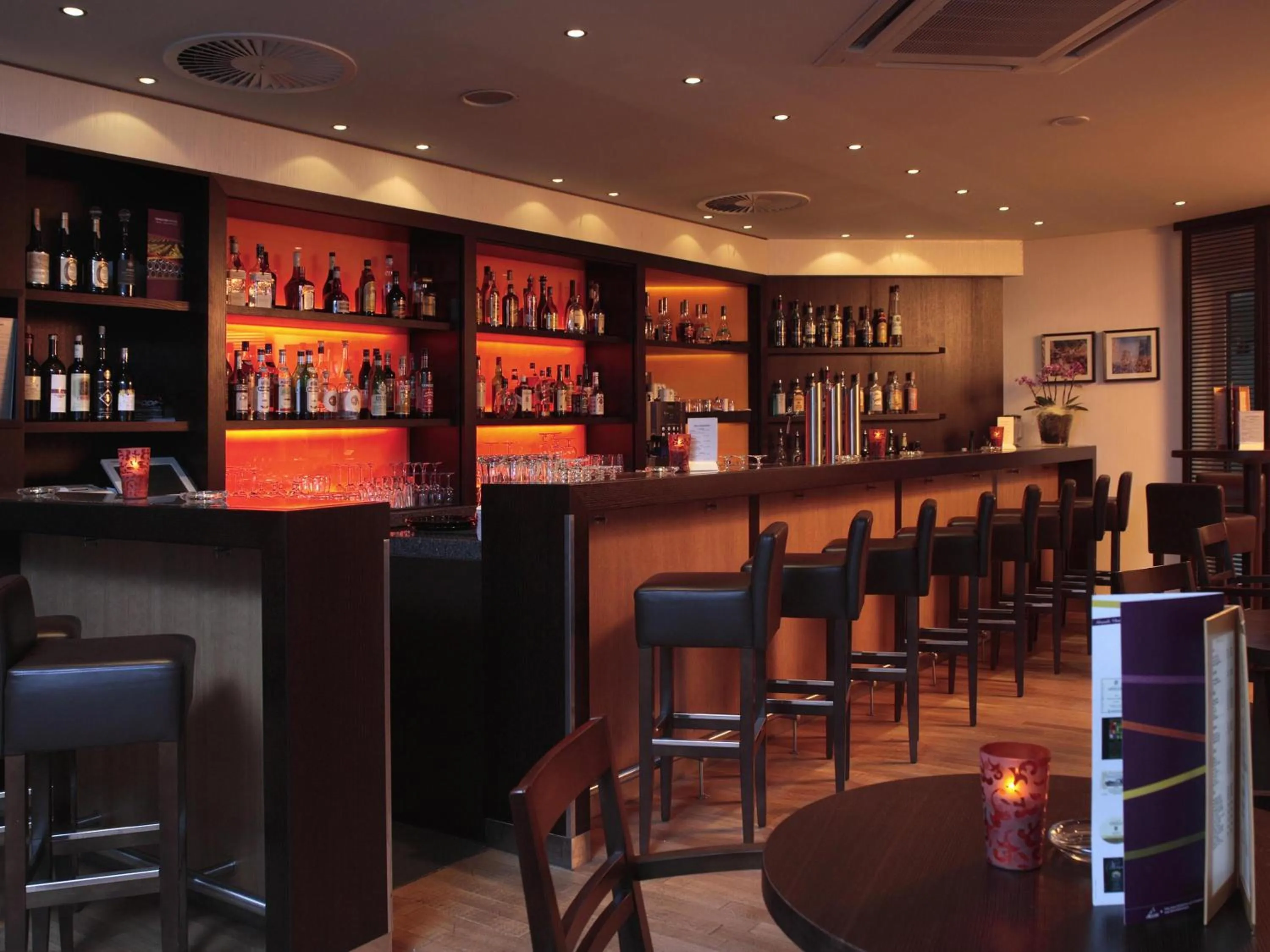 Lounge or bar in Mercure Hotel Köln City Friesenstraße