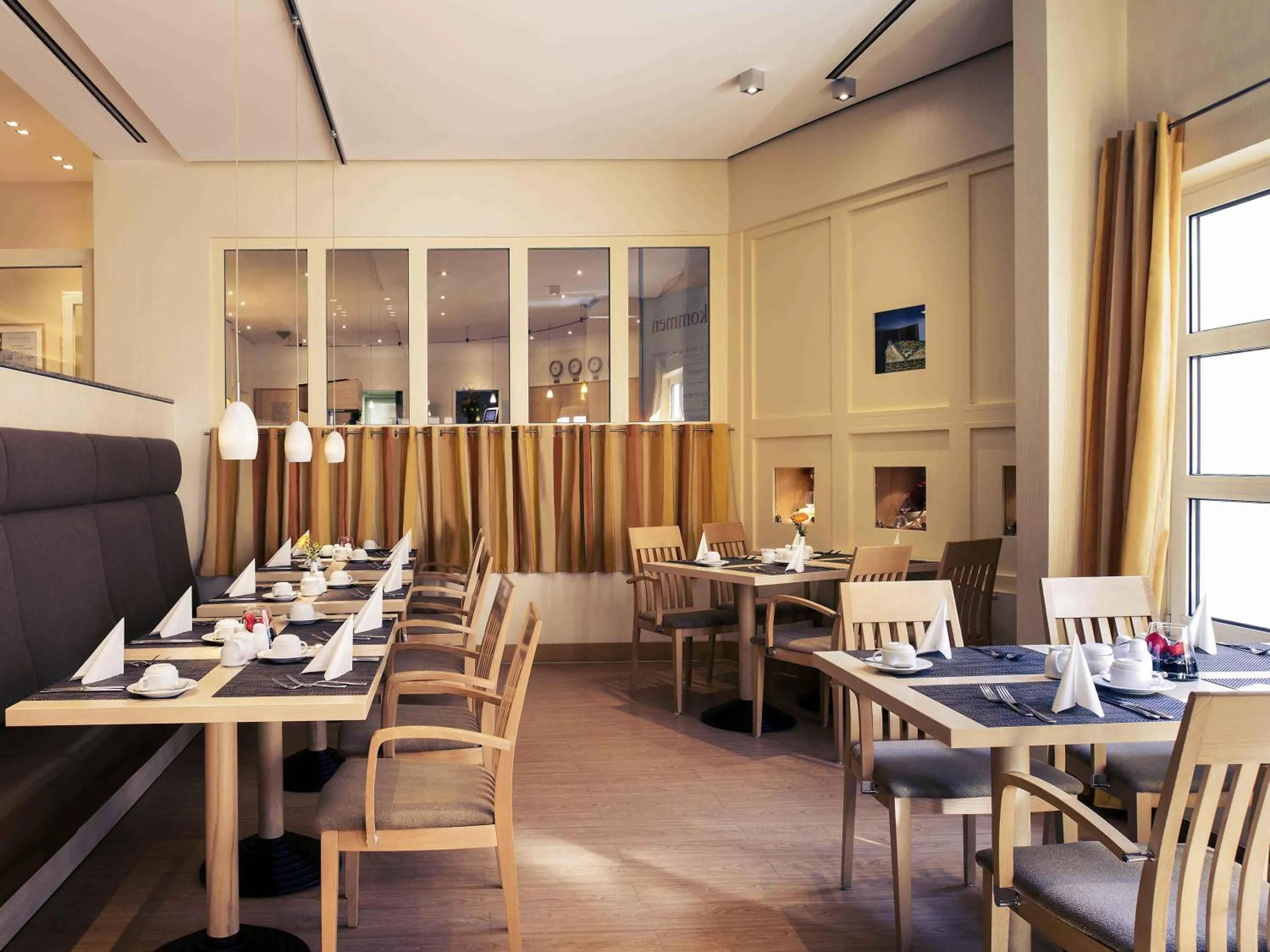 Restaurant/places to eat in Mercure Hotel Köln City Friesenstraße