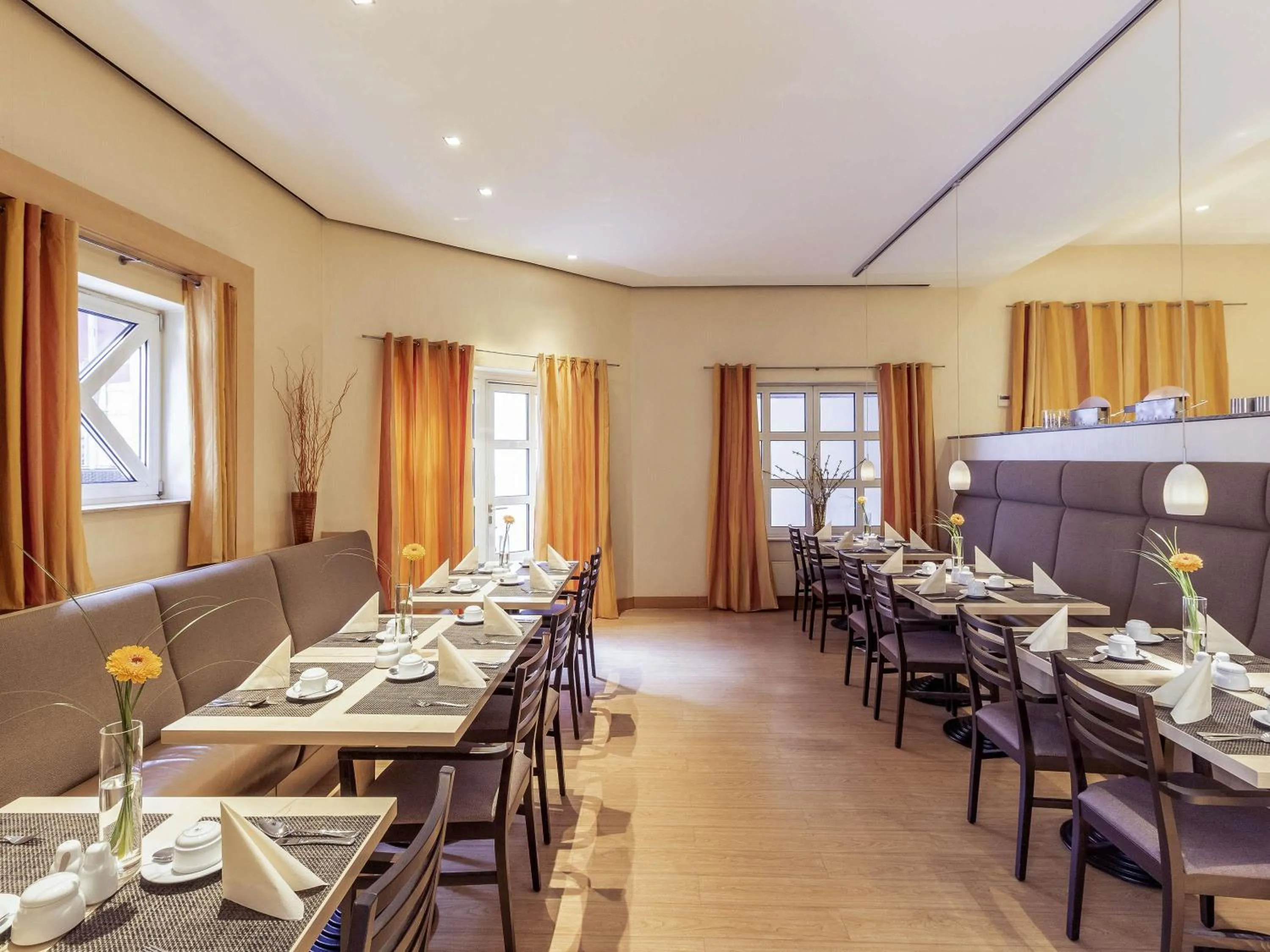 Restaurant/places to eat in Mercure Hotel Köln City Friesenstraße