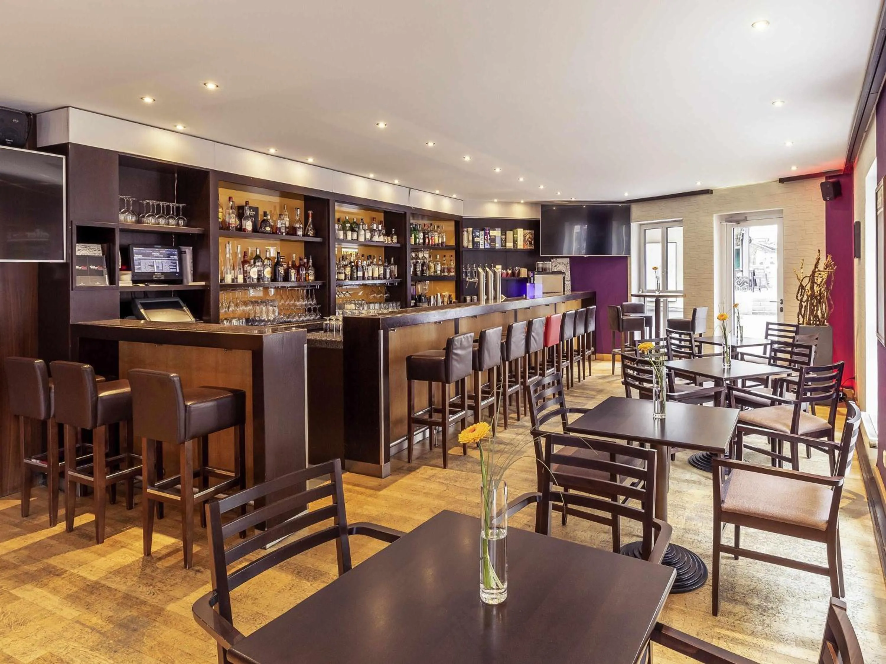 Lounge or bar in Mercure Hotel Köln City Friesenstraße