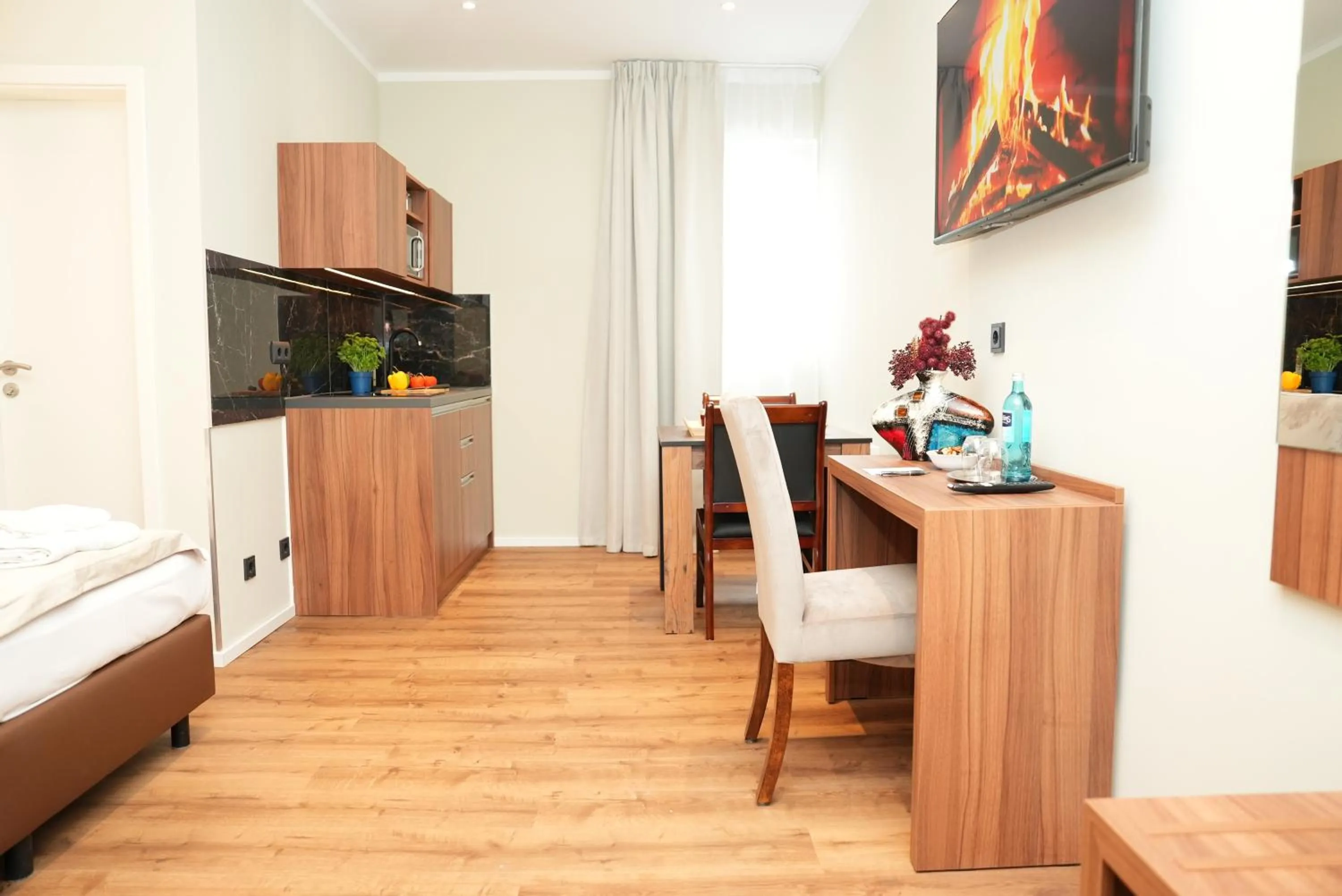 Bed in Hotel Attaché an der Messe