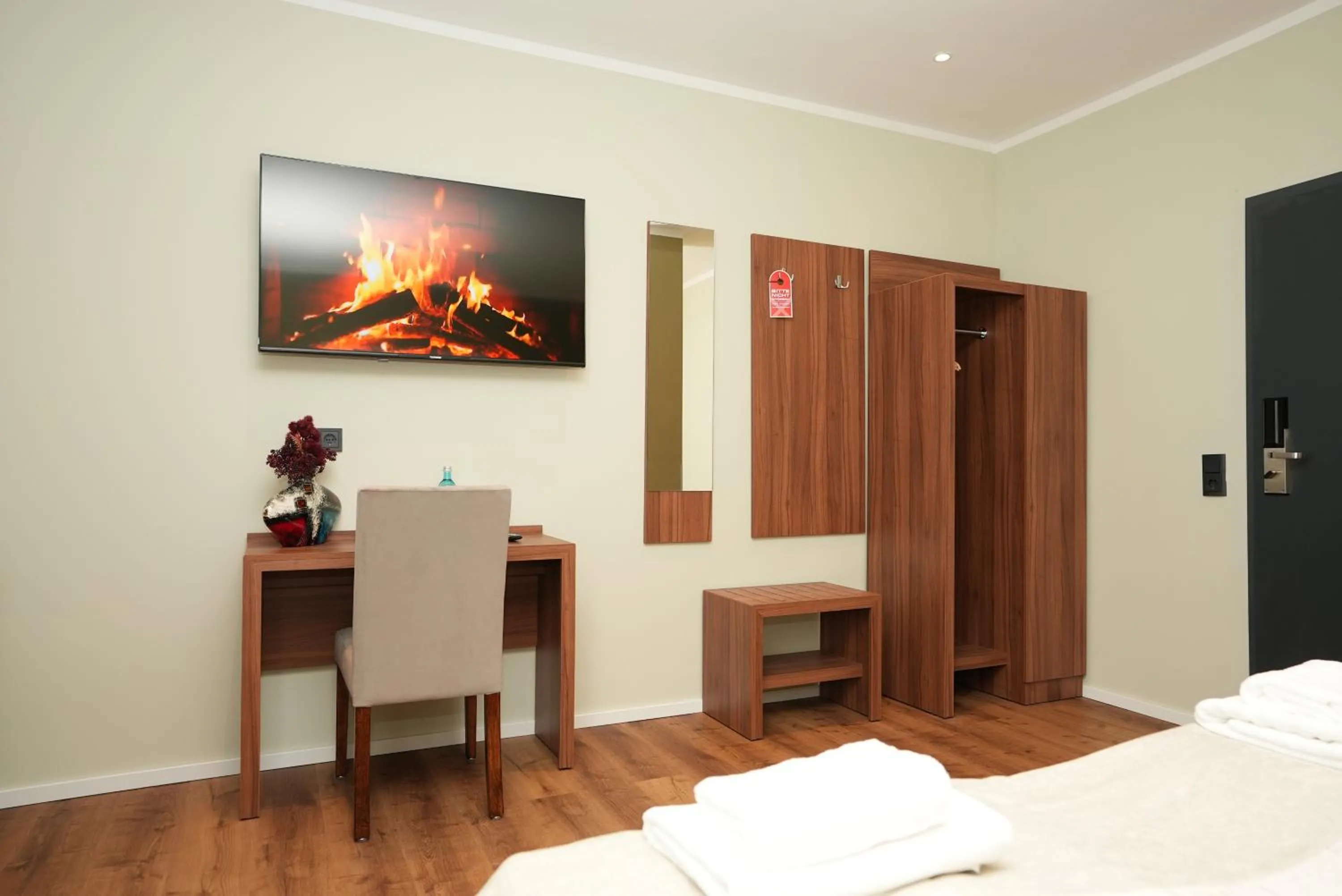 Bed in Hotel Attaché an der Messe