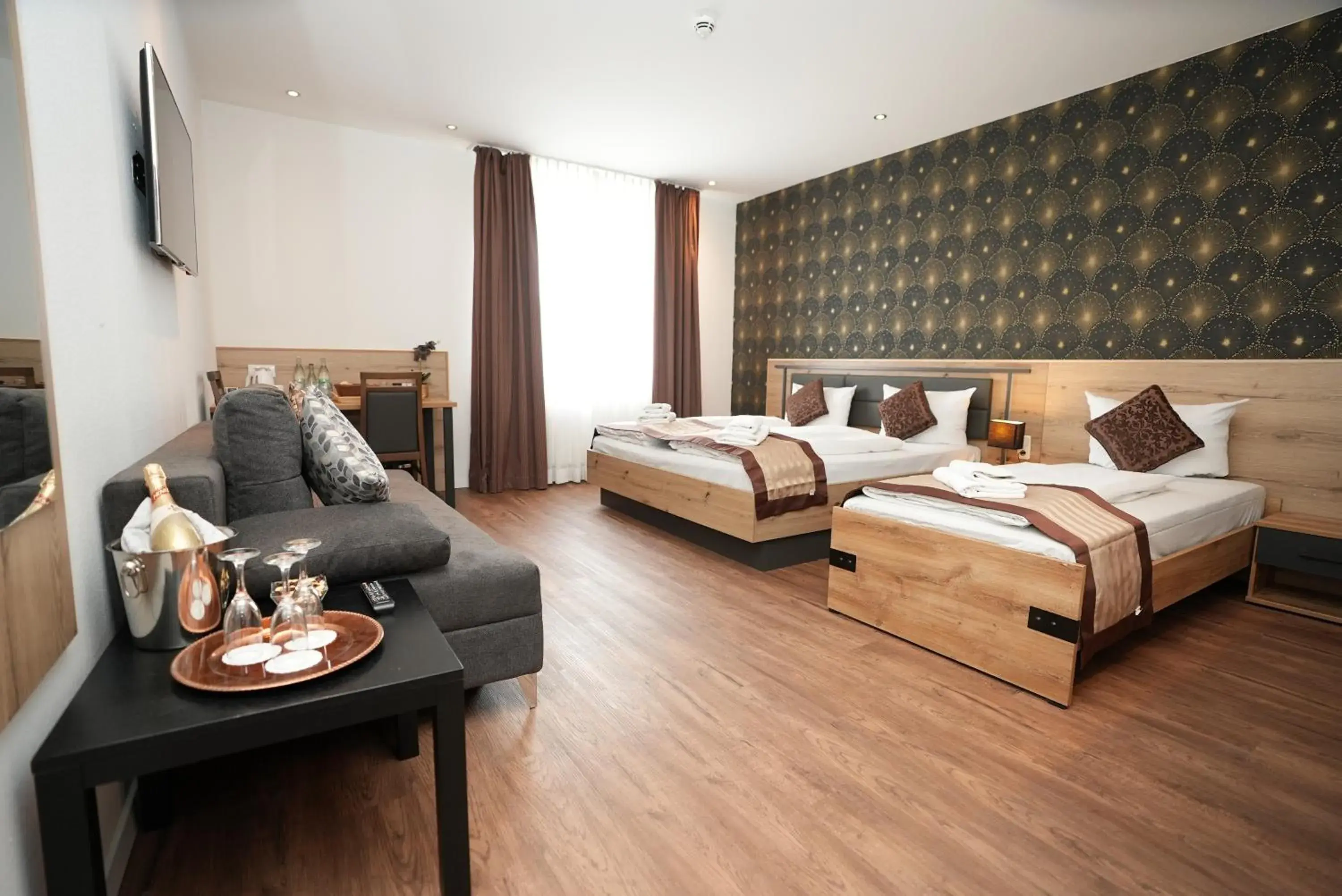 Triple Room - single occupancy in Hotel Attaché an der Messe Triple Room - single occupancy in Hotel Attaché an der Messe