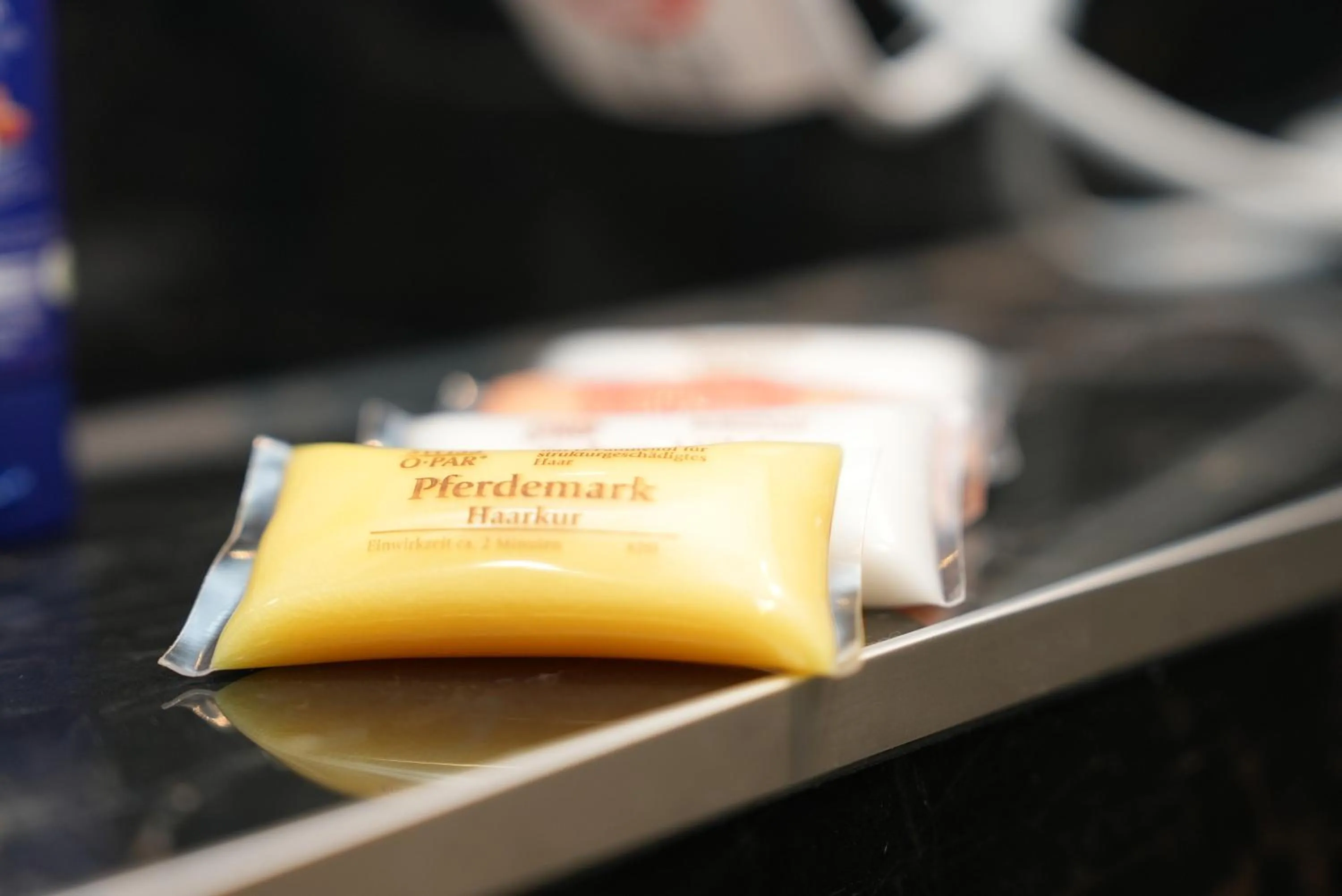 Bathroom in Hotel Attaché an der Messe