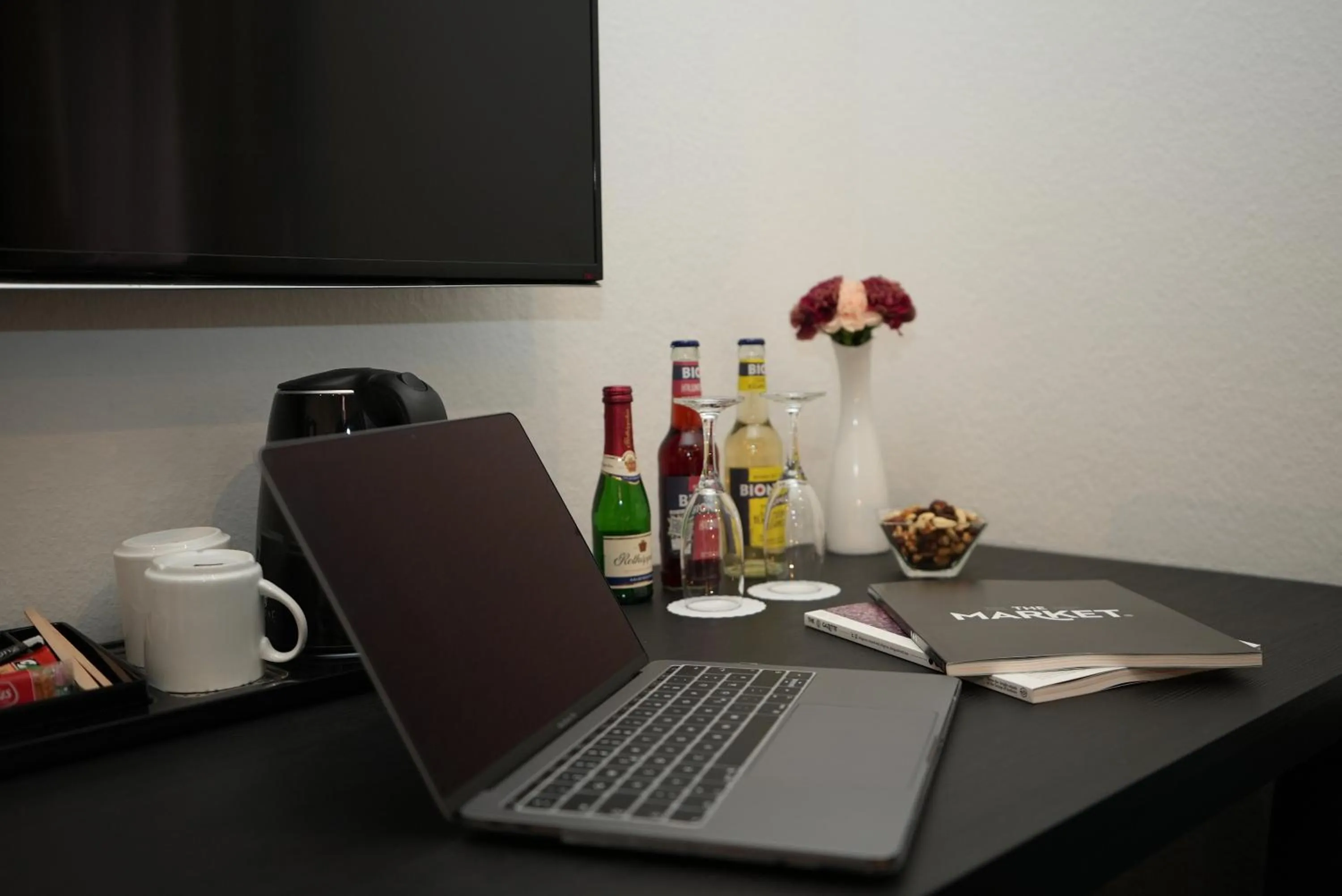 TV and multimedia in Hotel Attaché an der Messe