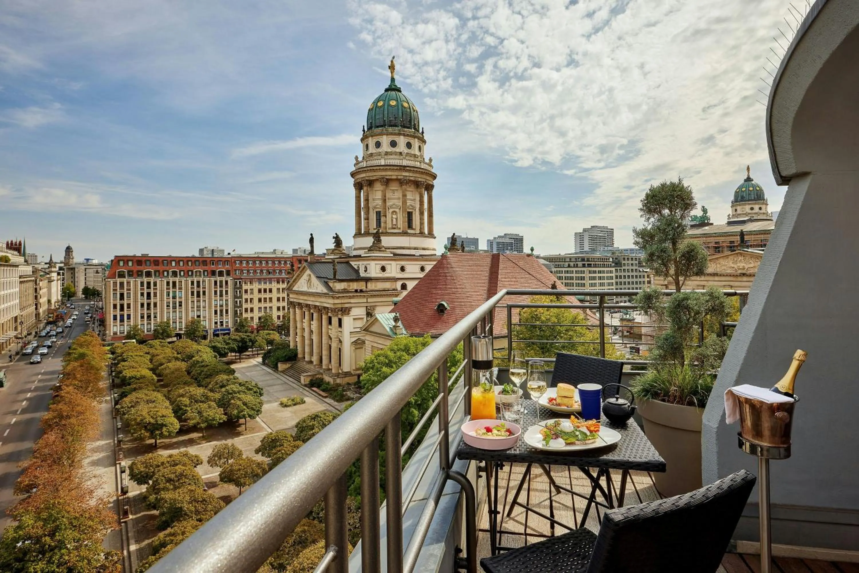 Bedroom in Hotel Luc, Autograph Collection