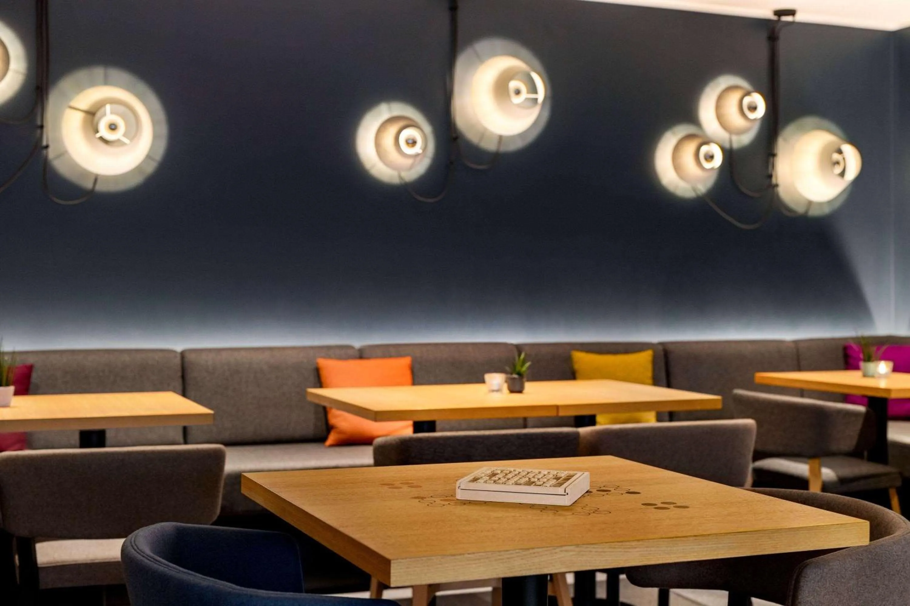 Lounge or bar in Vienna House Easy by Wyndham Coburg