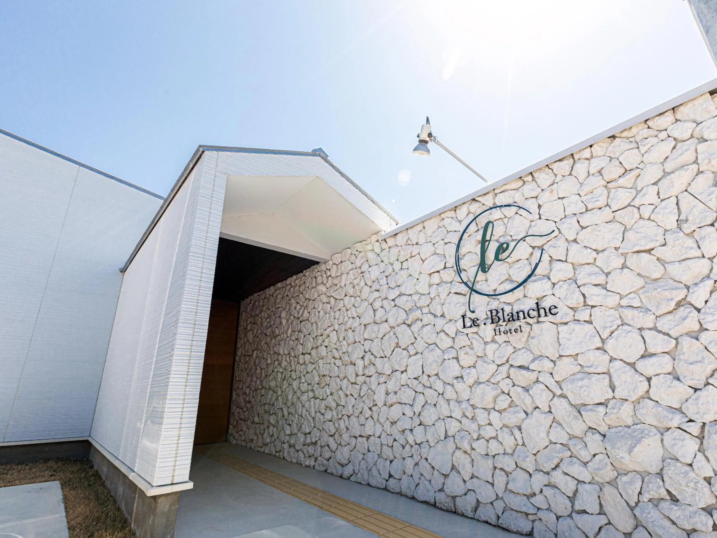 Property building in Le.Blanche