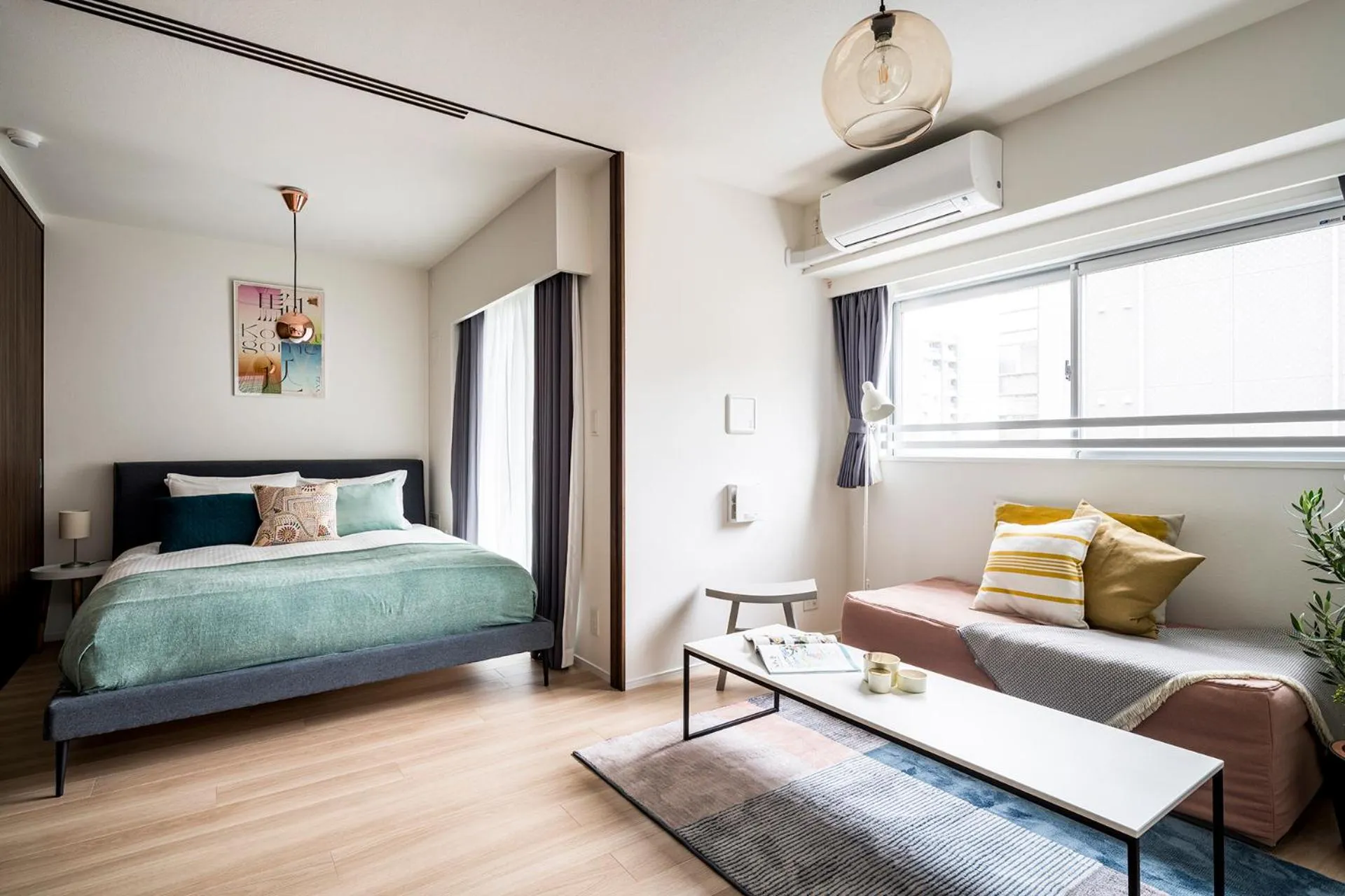 Photo of the whole room, Bed in Section L Ginza East