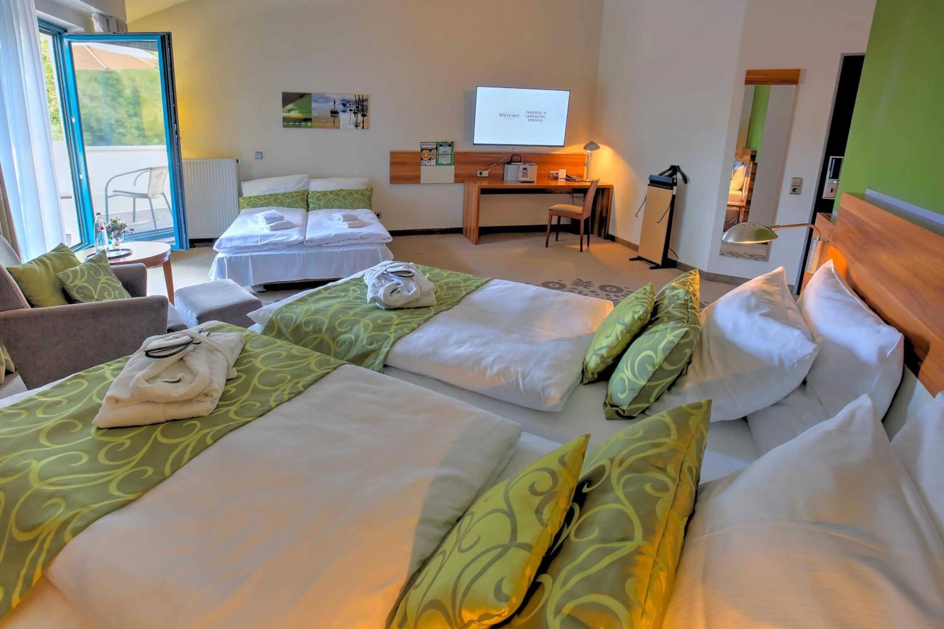 Bed in Mercure Tagungs- & Landhotel Krefeld