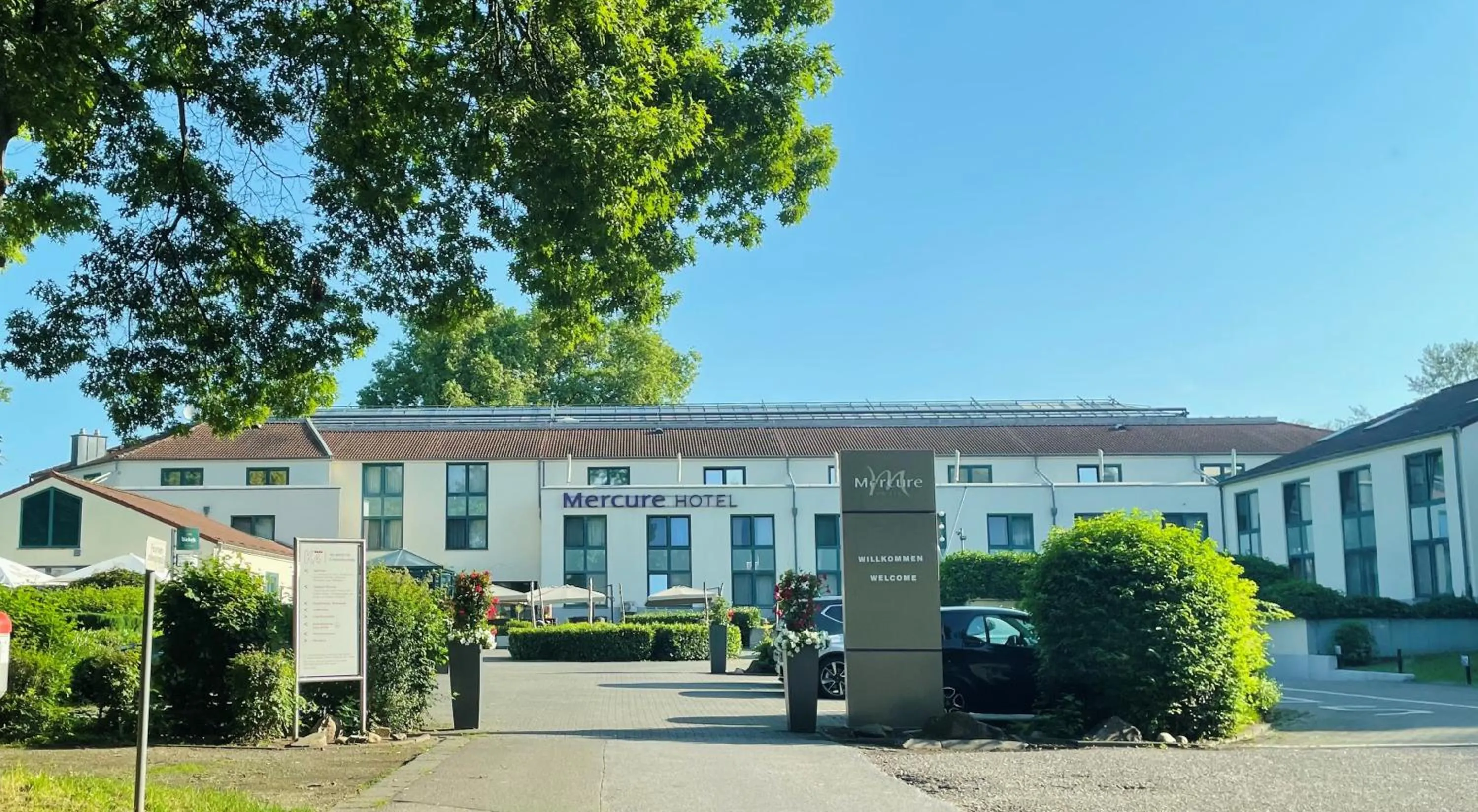 Property building in Mercure Tagungs- & Landhotel Krefeld