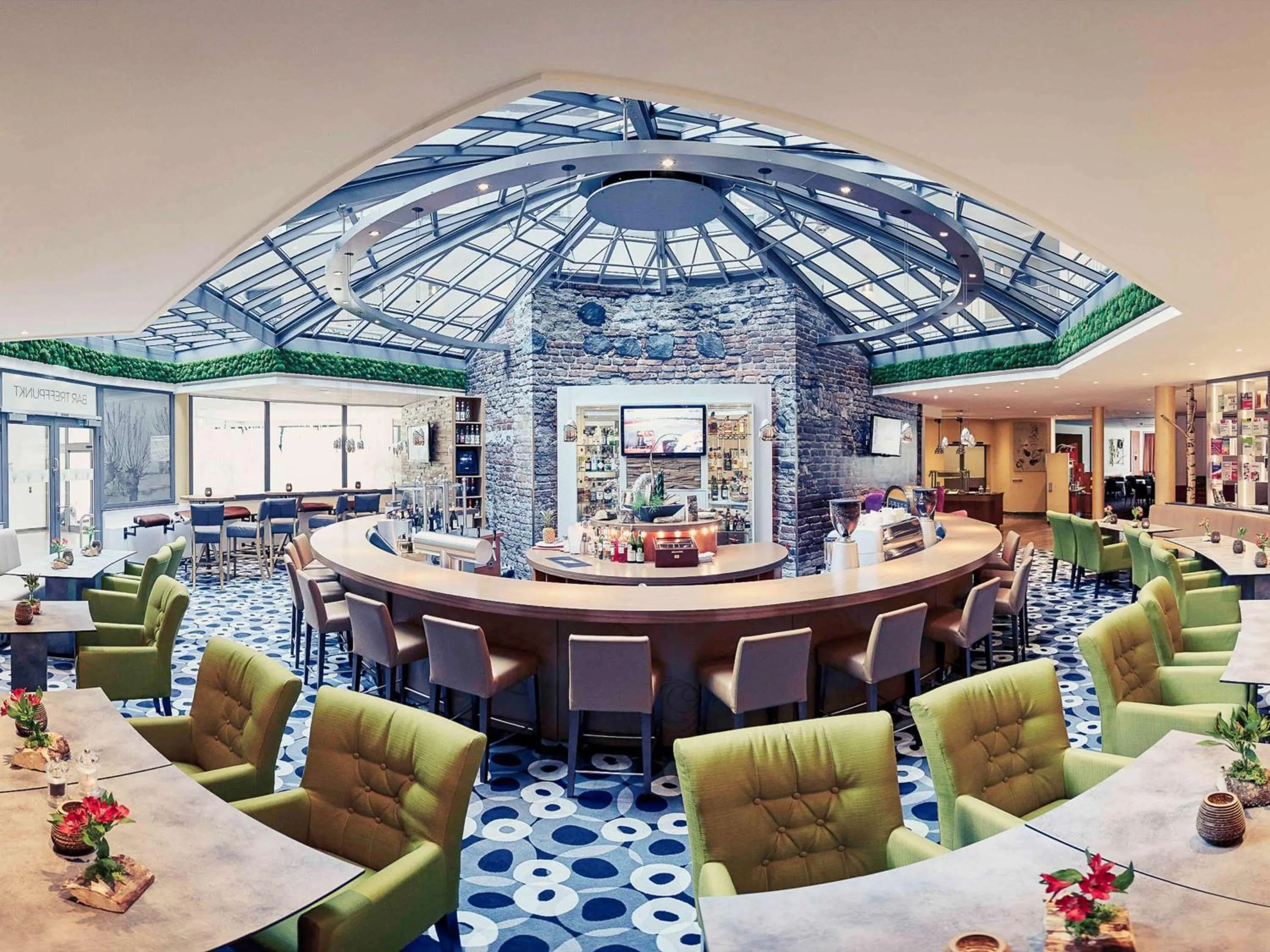 Lounge or bar in Mercure Tagungs- & Landhotel Krefeld