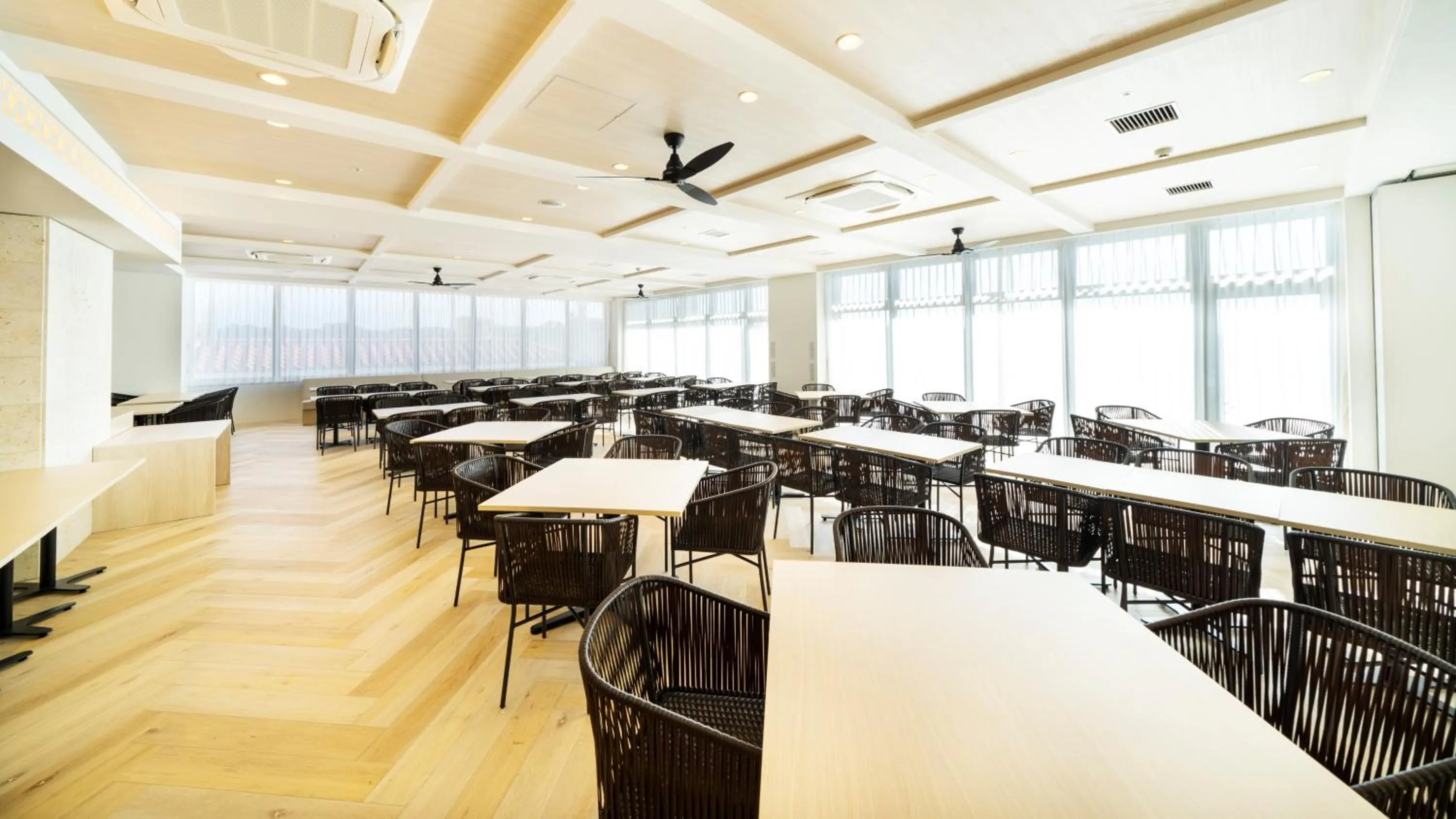 Restaurant/places to eat in Hotel Torifito Miyakojima Resort