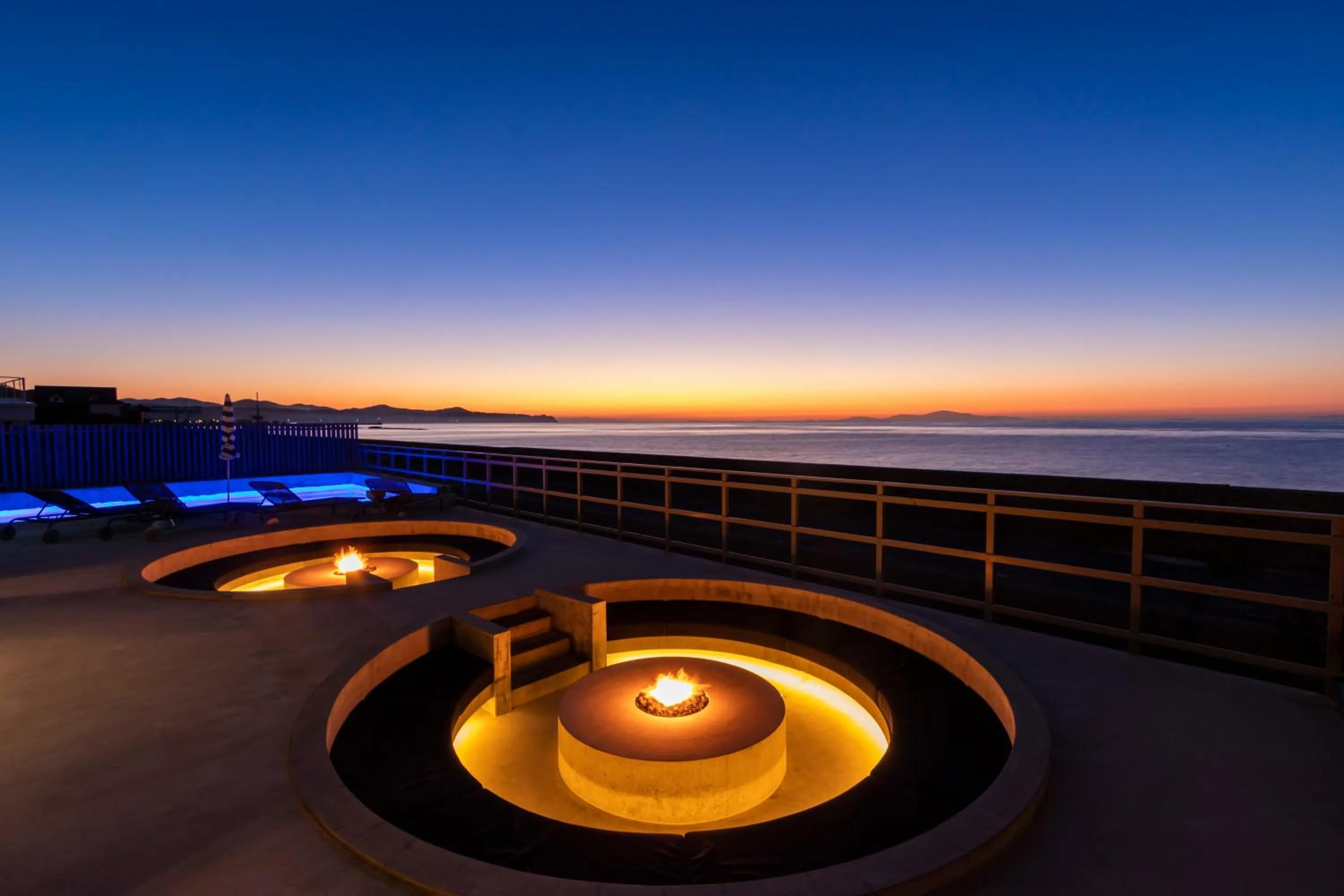 Night in KAMOME SLOW HOTEL