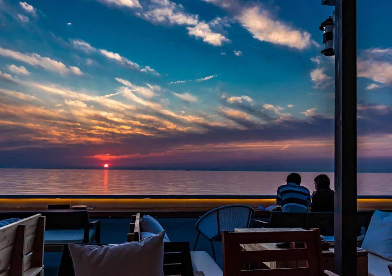 Restaurant/places to eat in KAMOME SLOW HOTEL