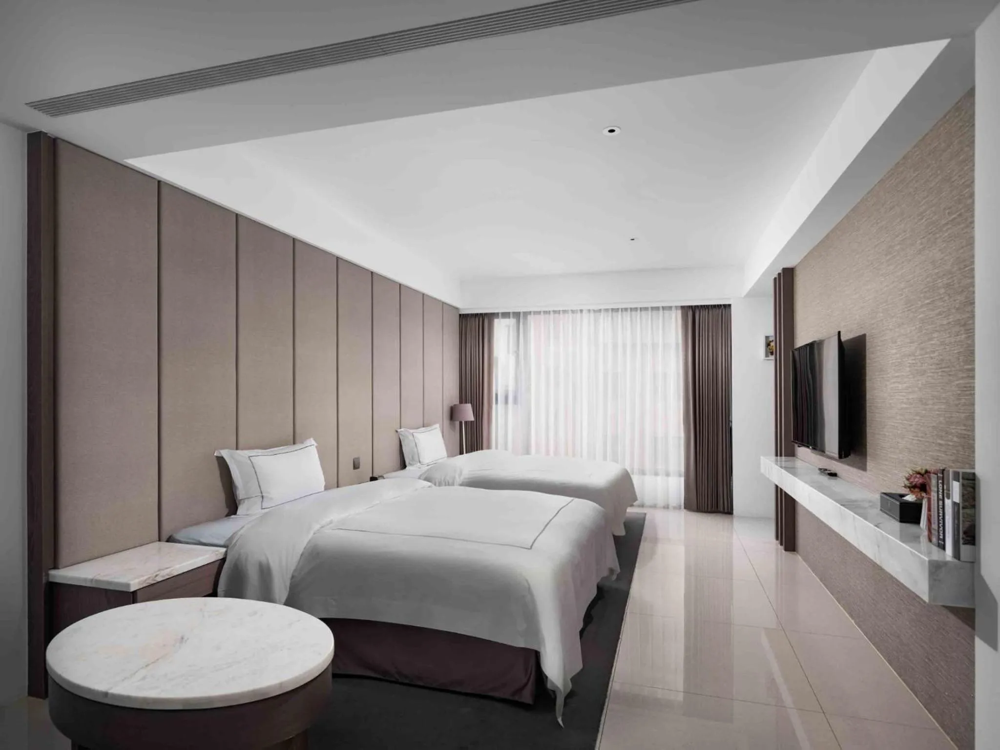 Photo of the whole room, Bed in Gamalan Spring Hotel