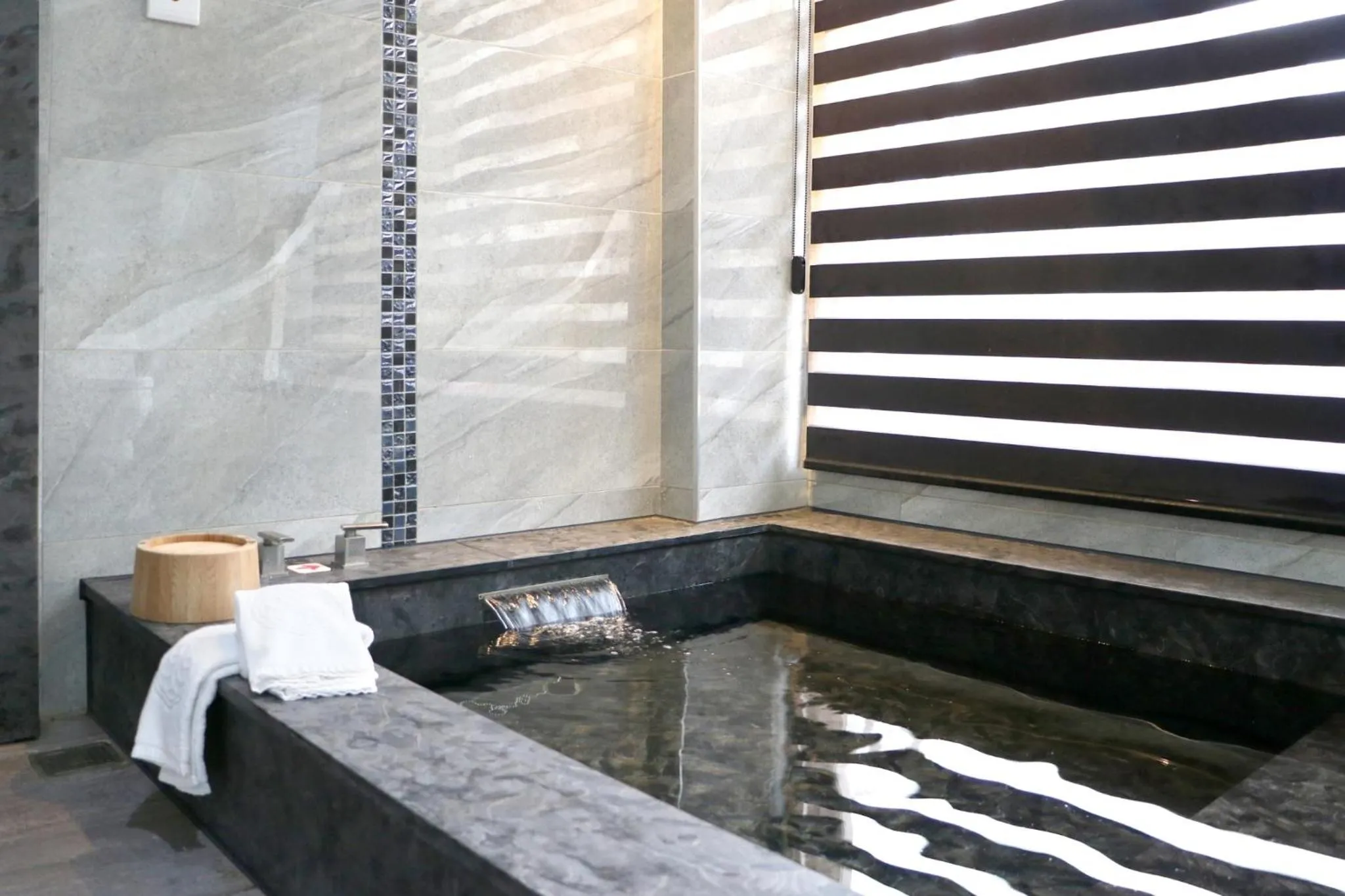 Bathroom in Gamalan Spring Hotel