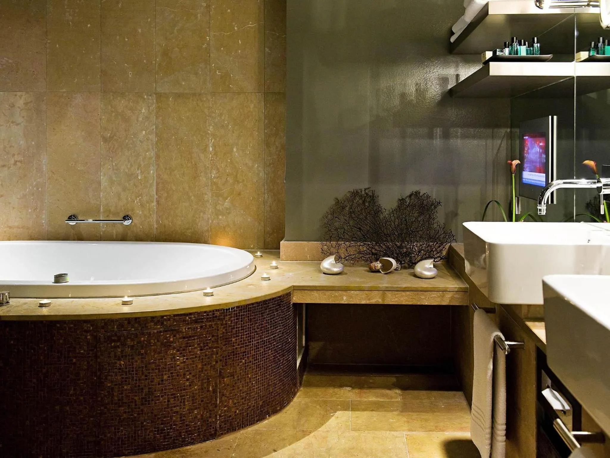 Bedroom in Sofitel Munich Bayerpost